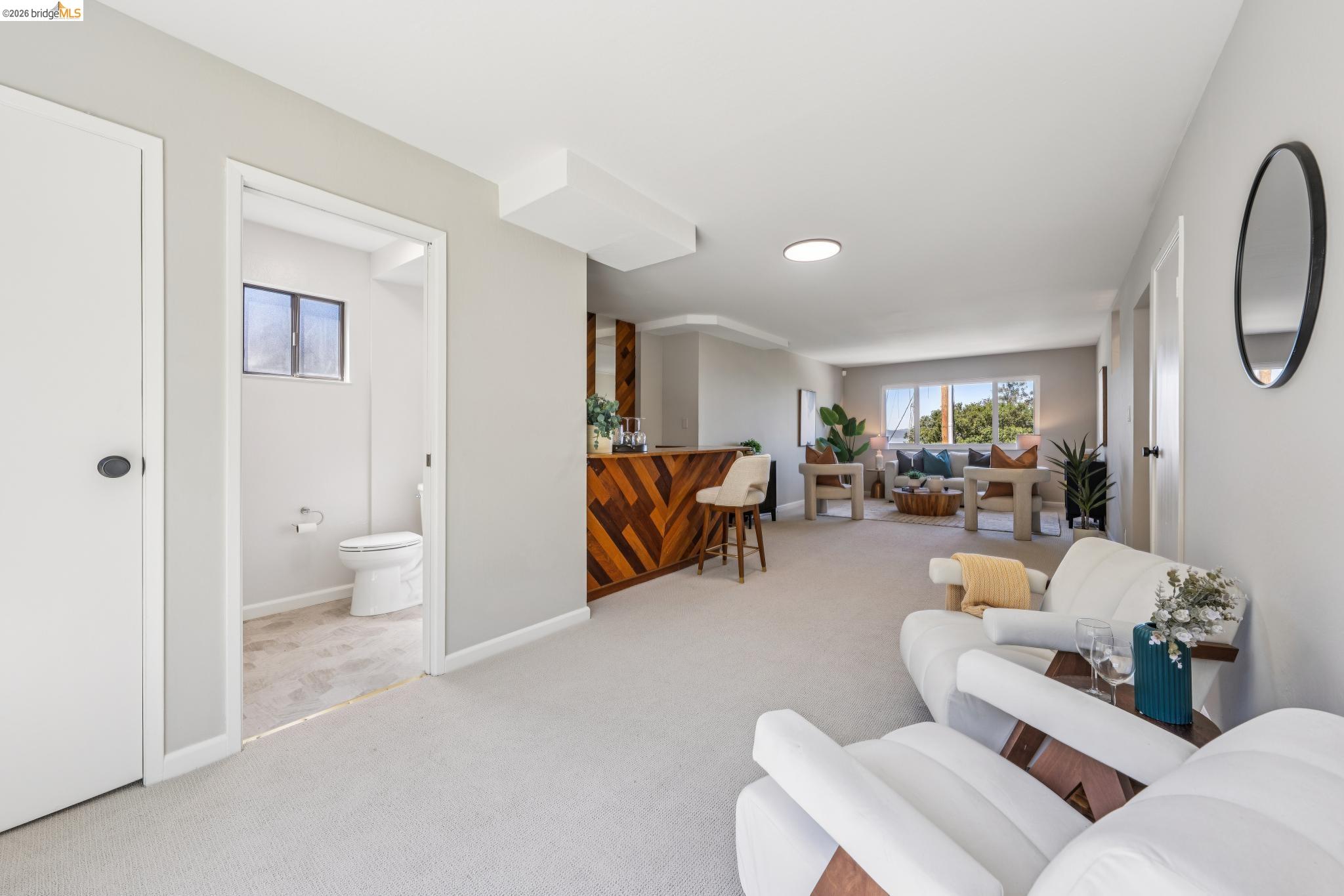 2328 Carquinez Ave