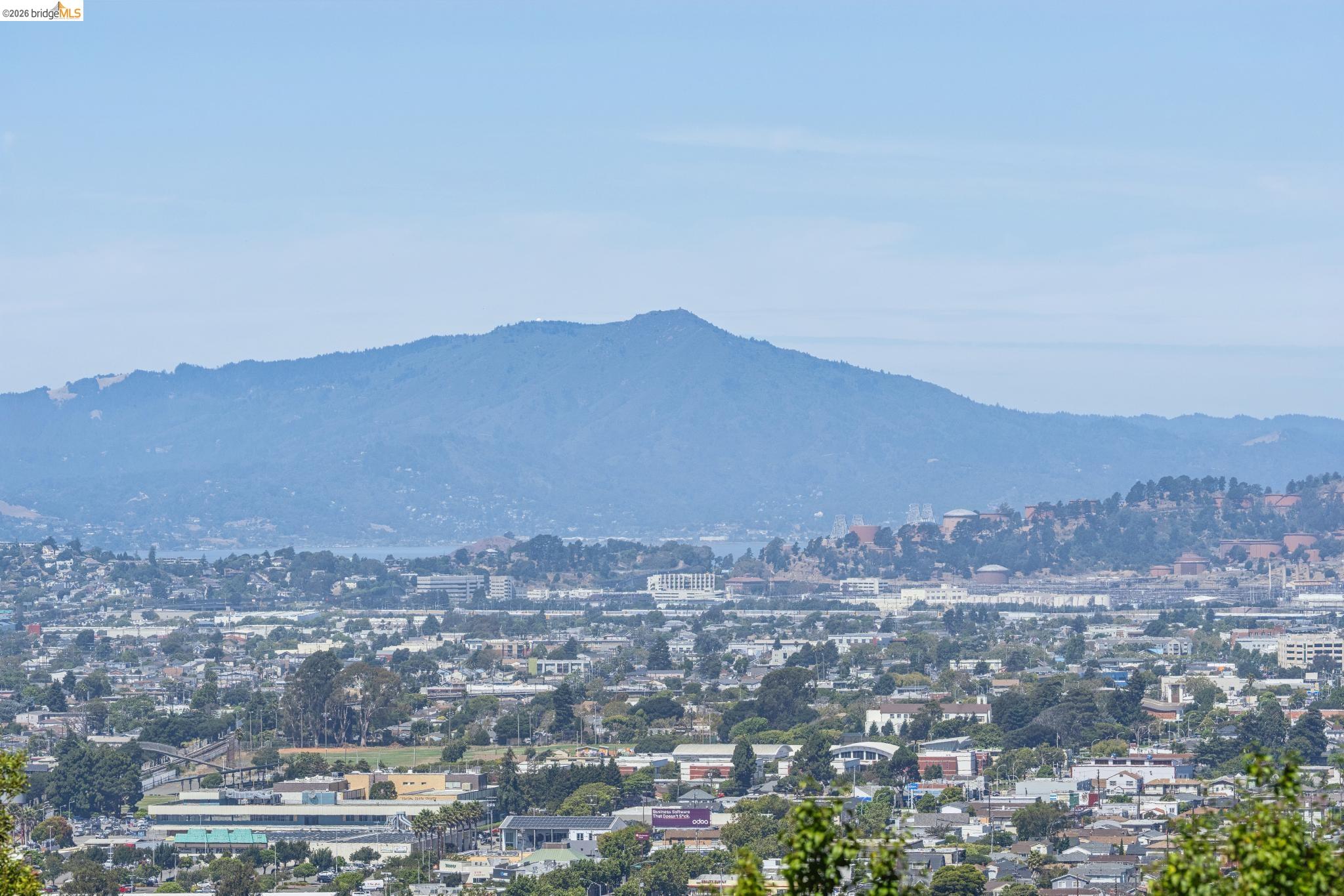 2328 Carquinez Ave