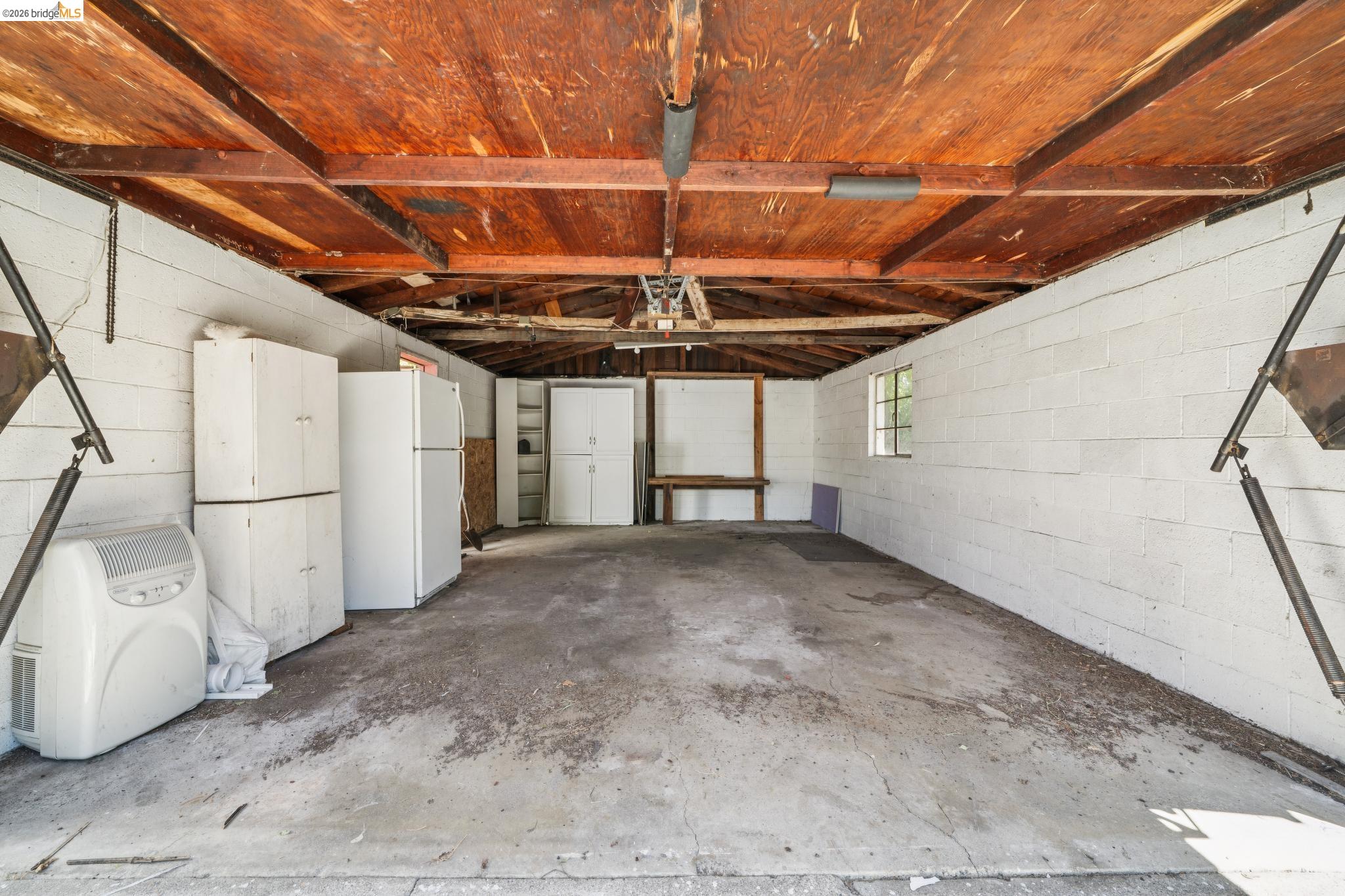 1810 3RD AVE