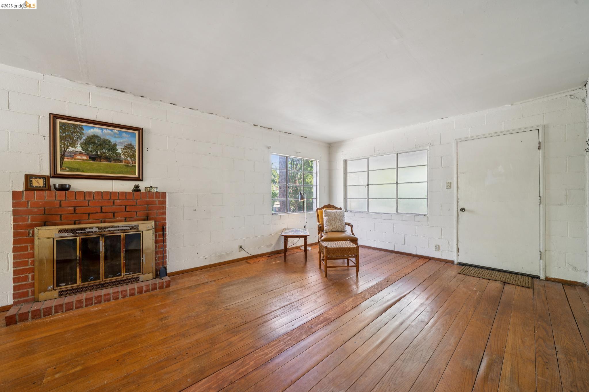 1810 3RD AVE