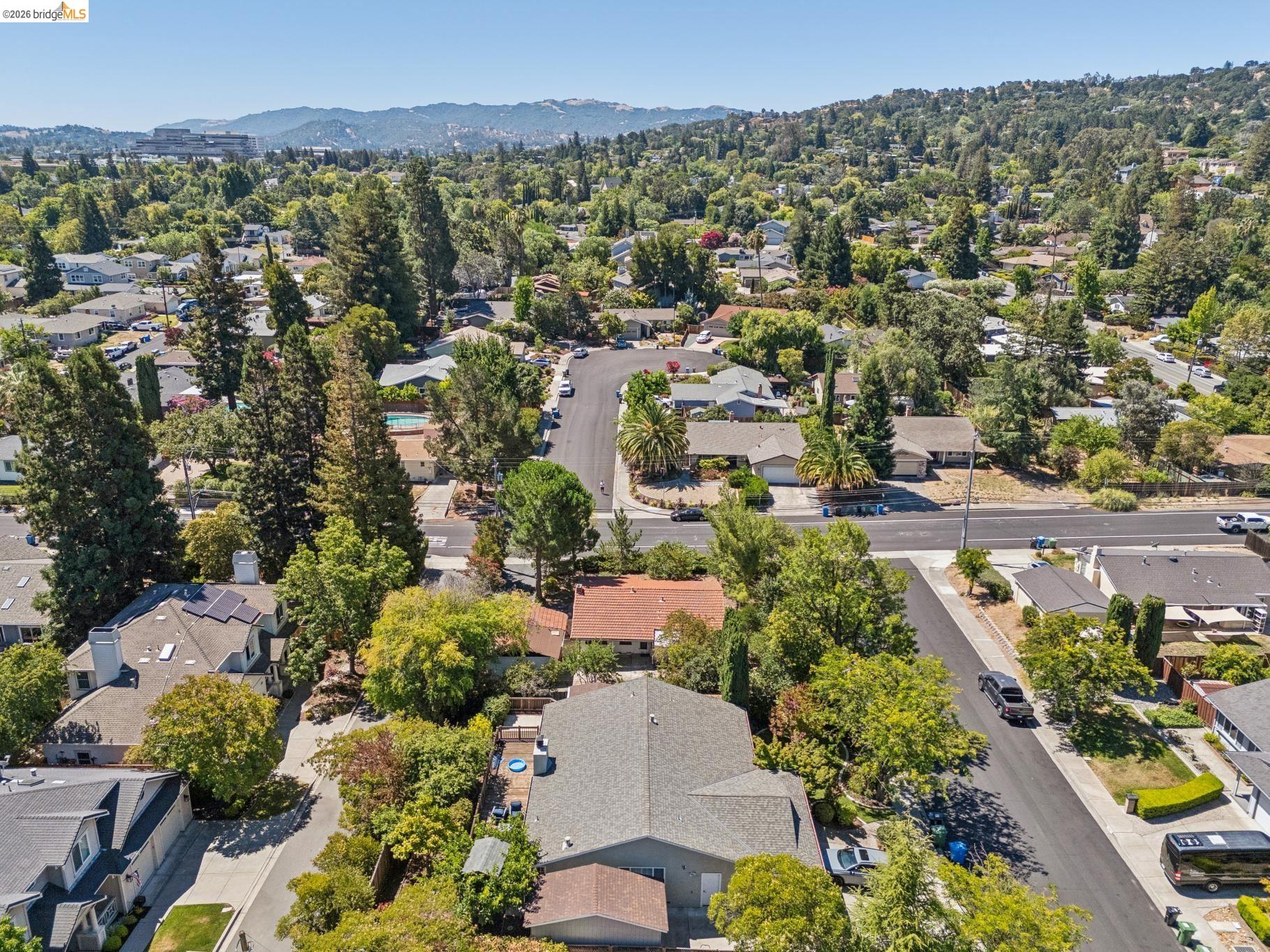 1810 3RD AVE