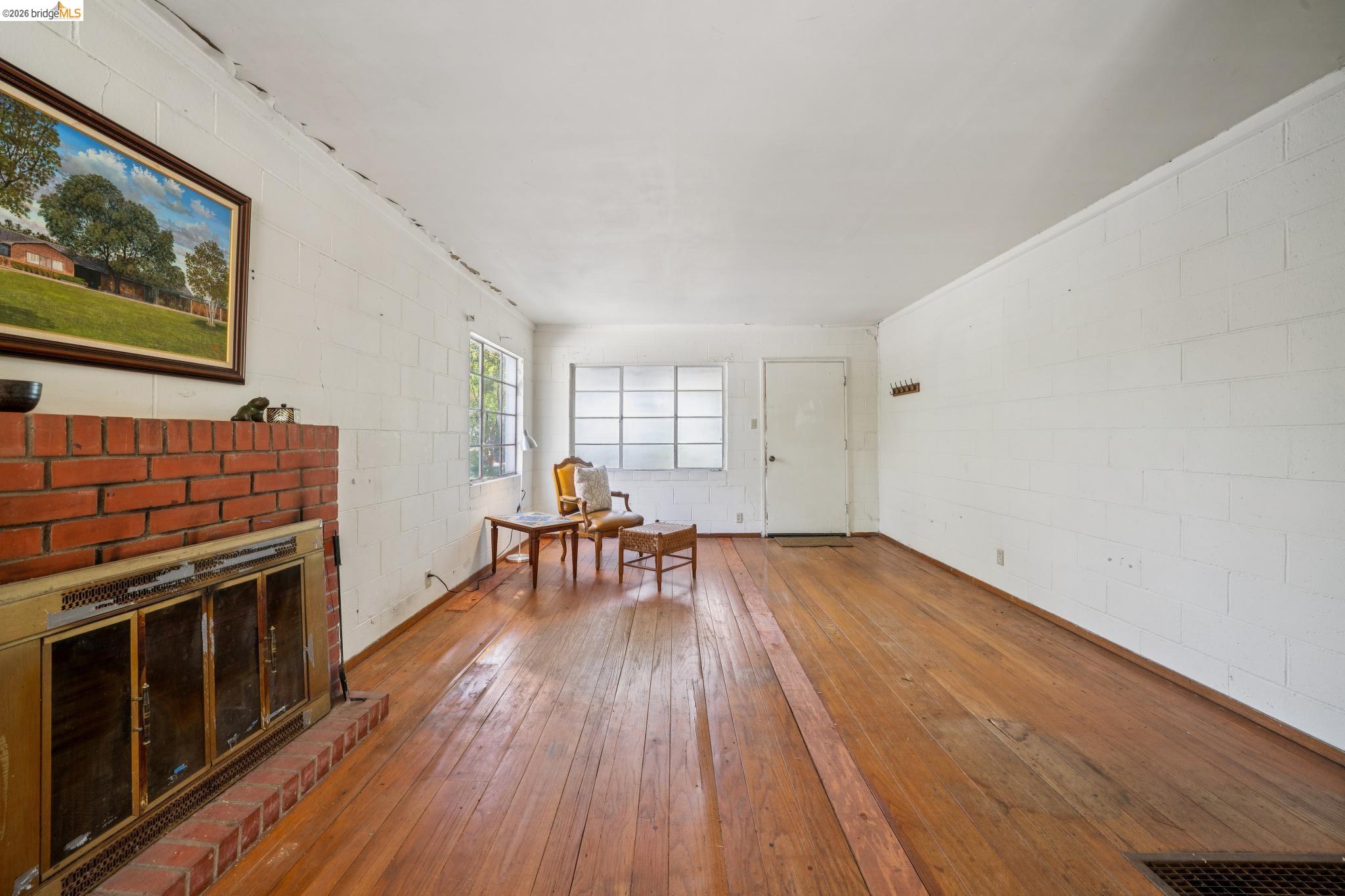 1810 3RD AVE