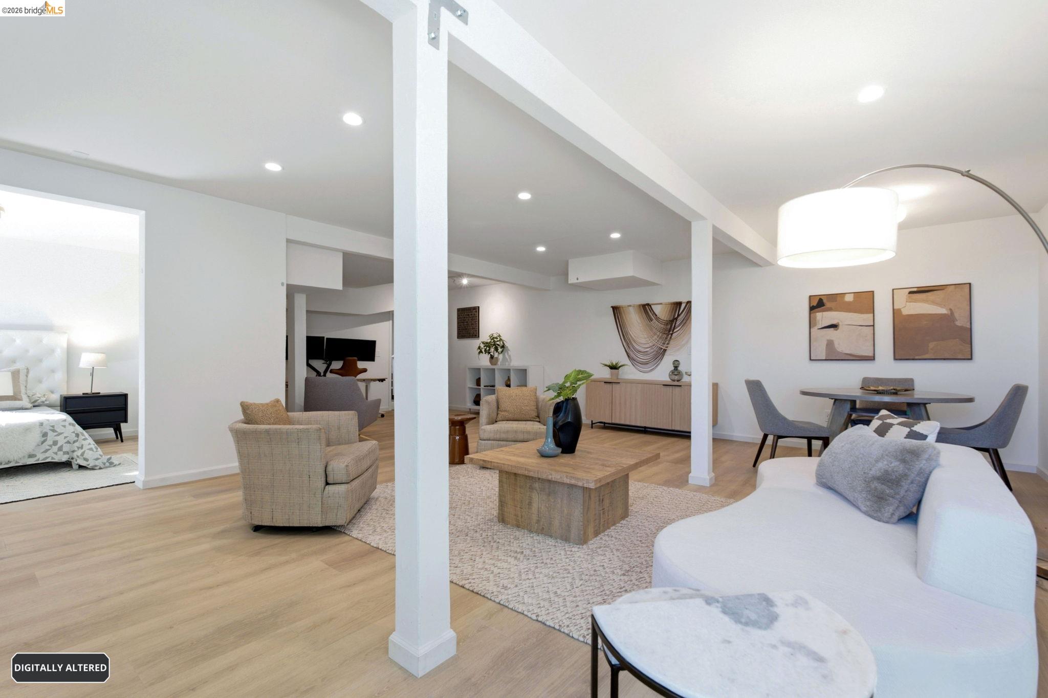 7308 Hillmont