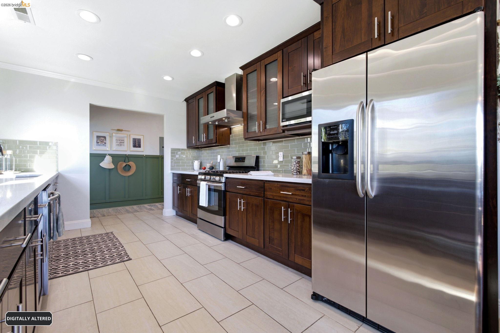 7308 Hillmont