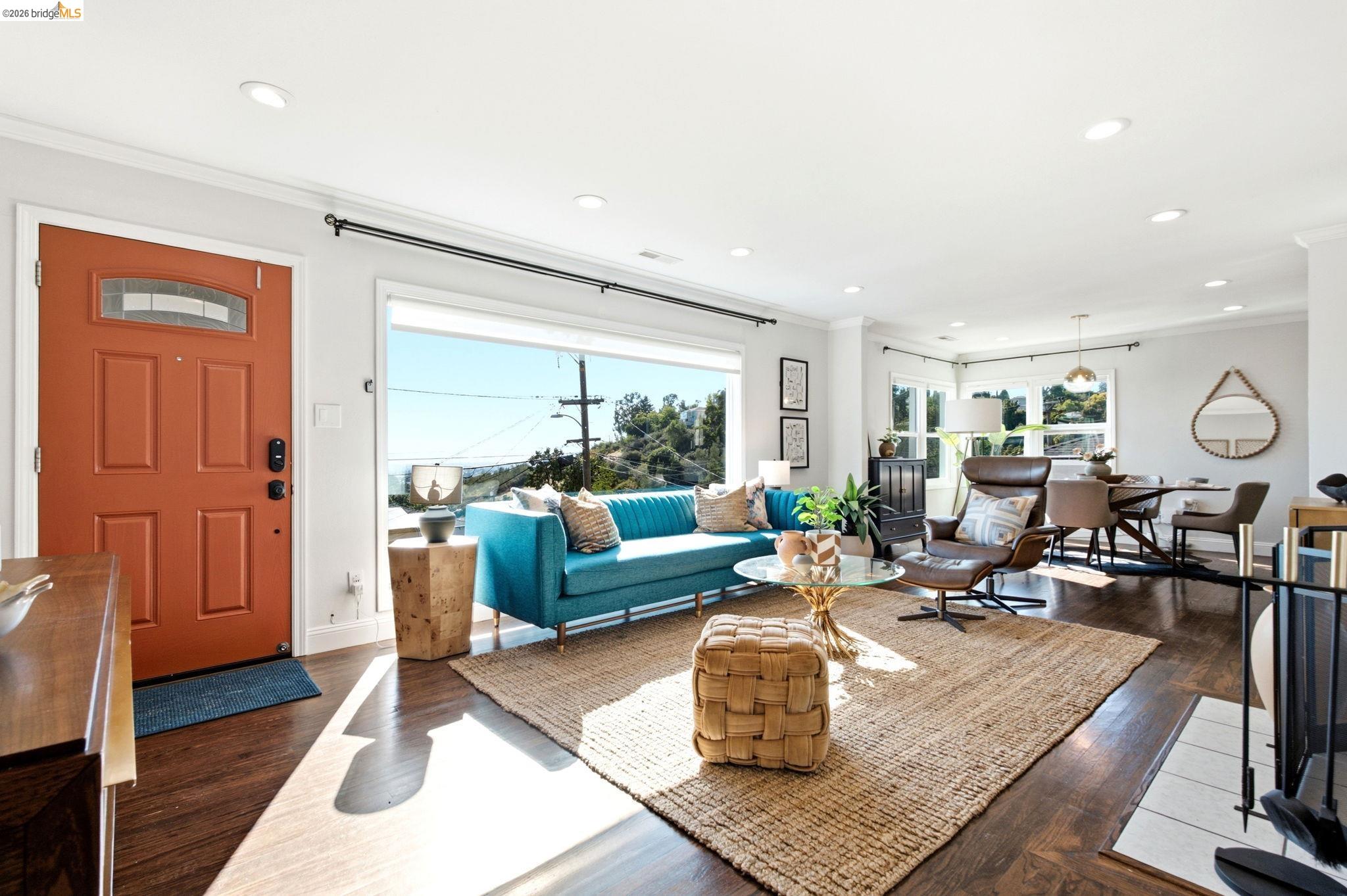 7308 Hillmont
