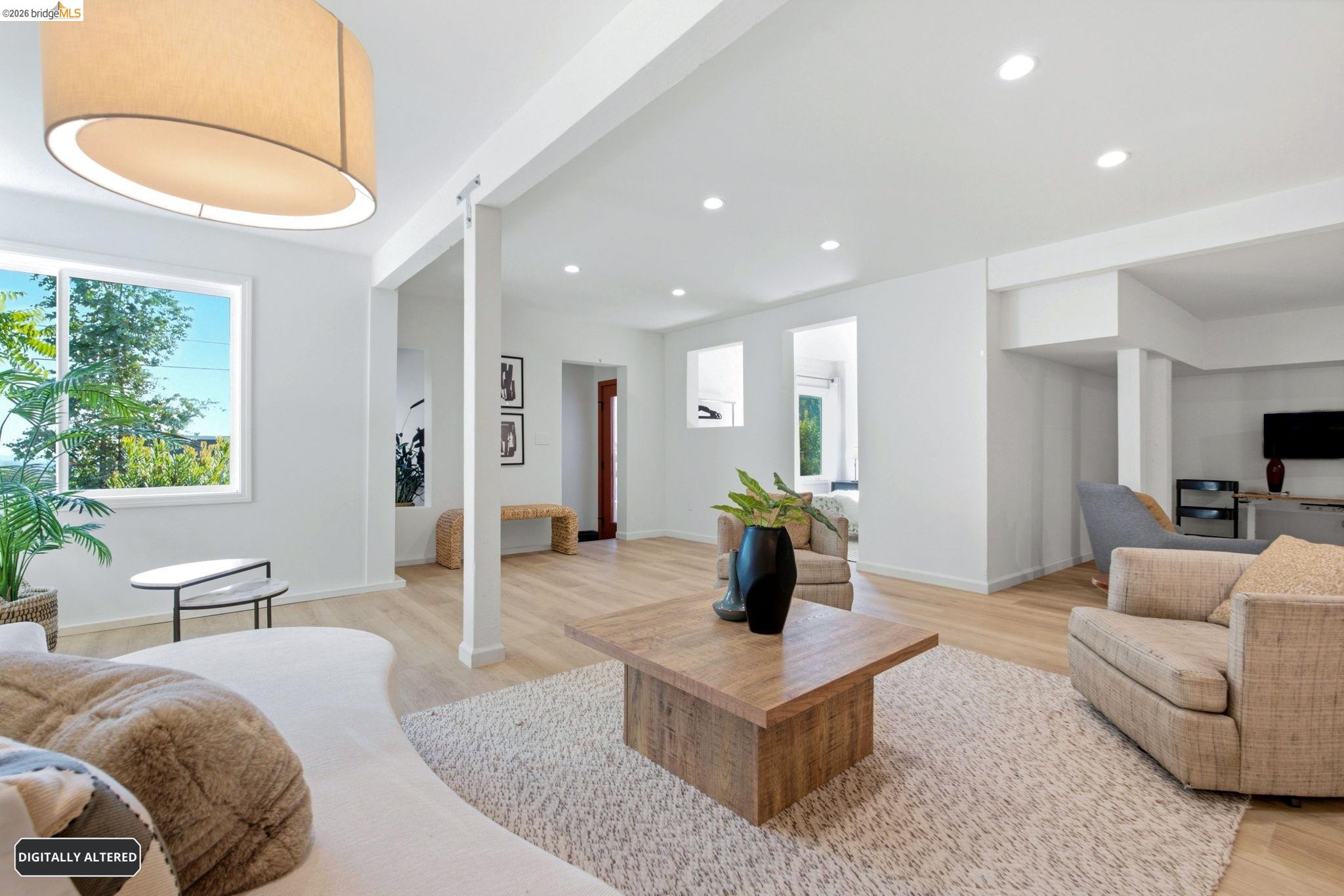 7308 Hillmont