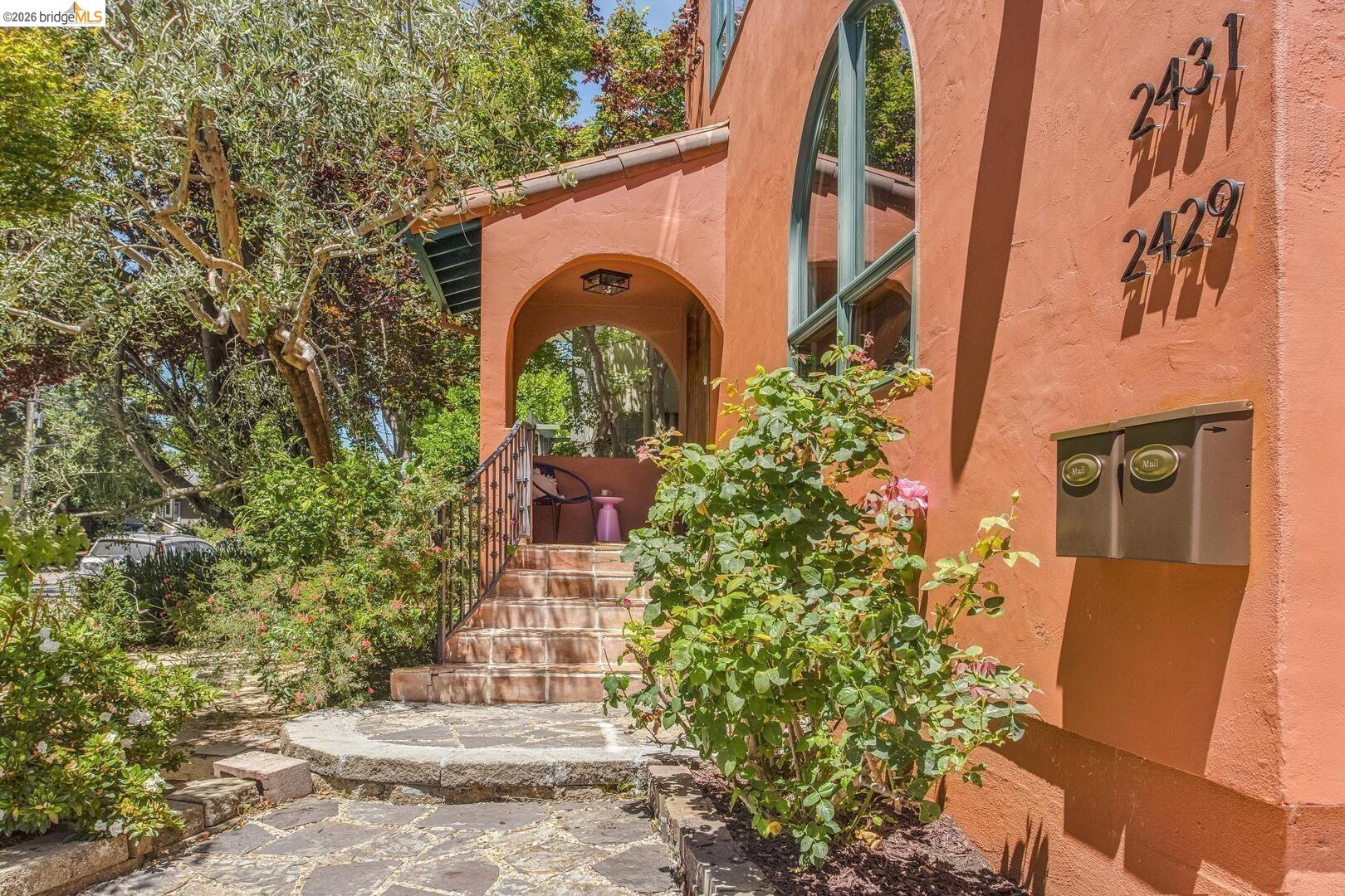 2431 Mckinley AVE