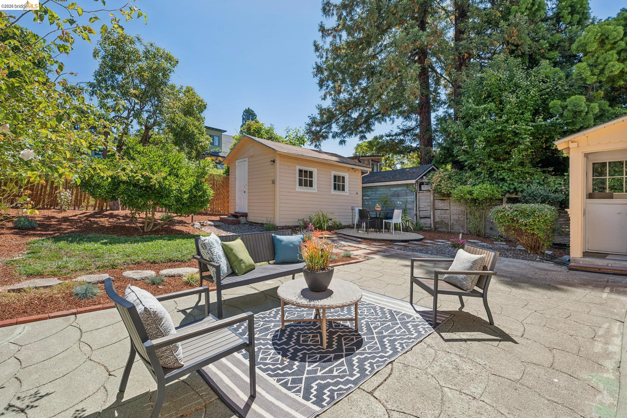 1133 Walnut Street