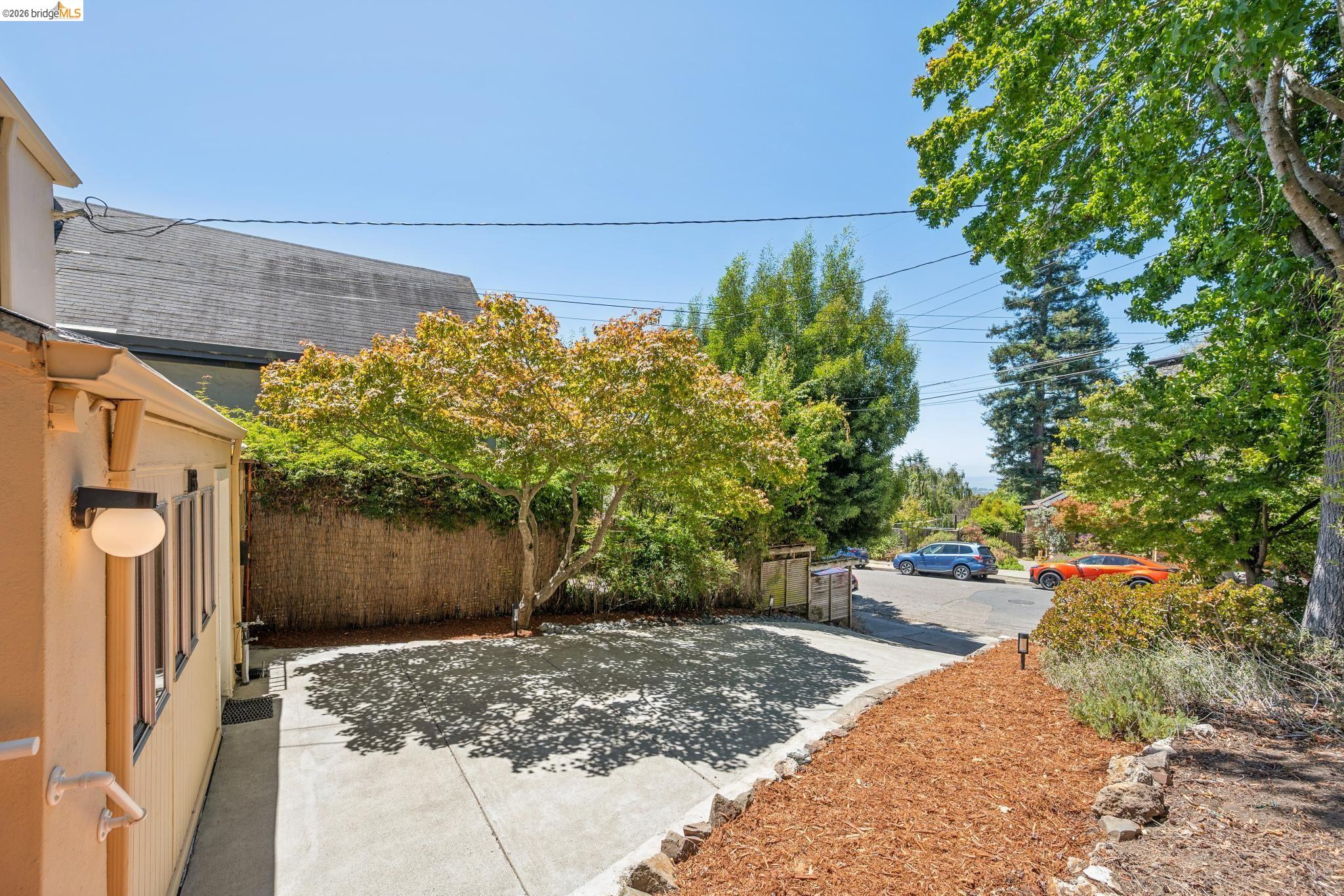 1133 Walnut Street