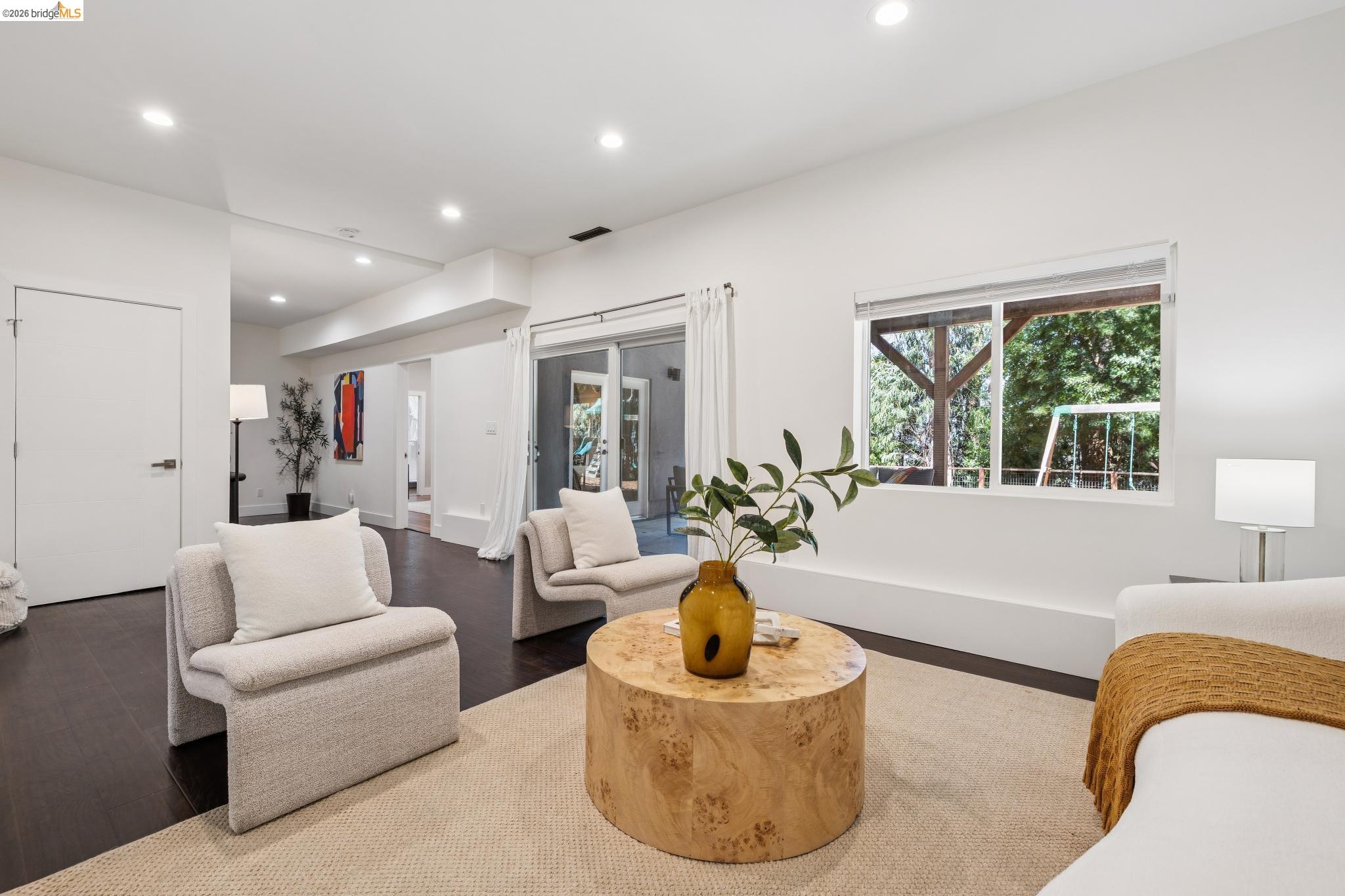 1813 Brentz Lane