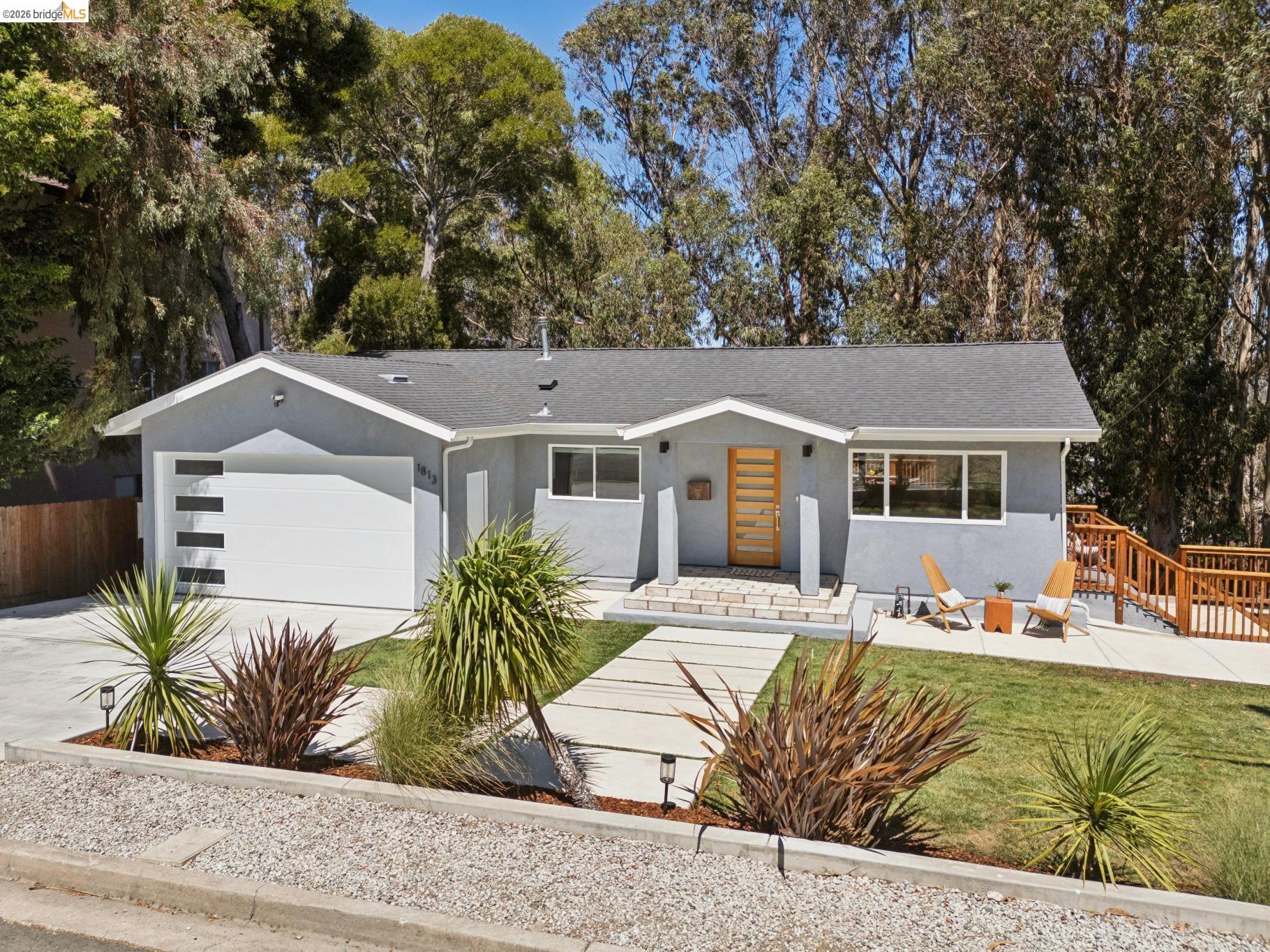 1813 Brentz Lane