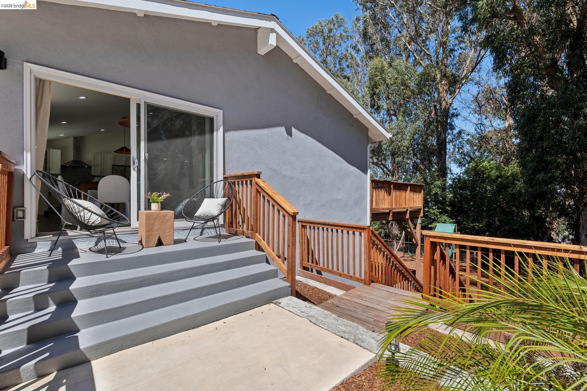 1813 Brentz Lane