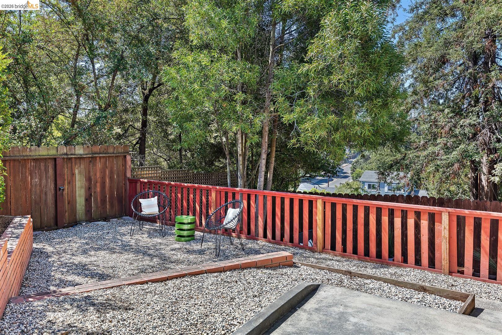 4548 Fieldbrook Rd