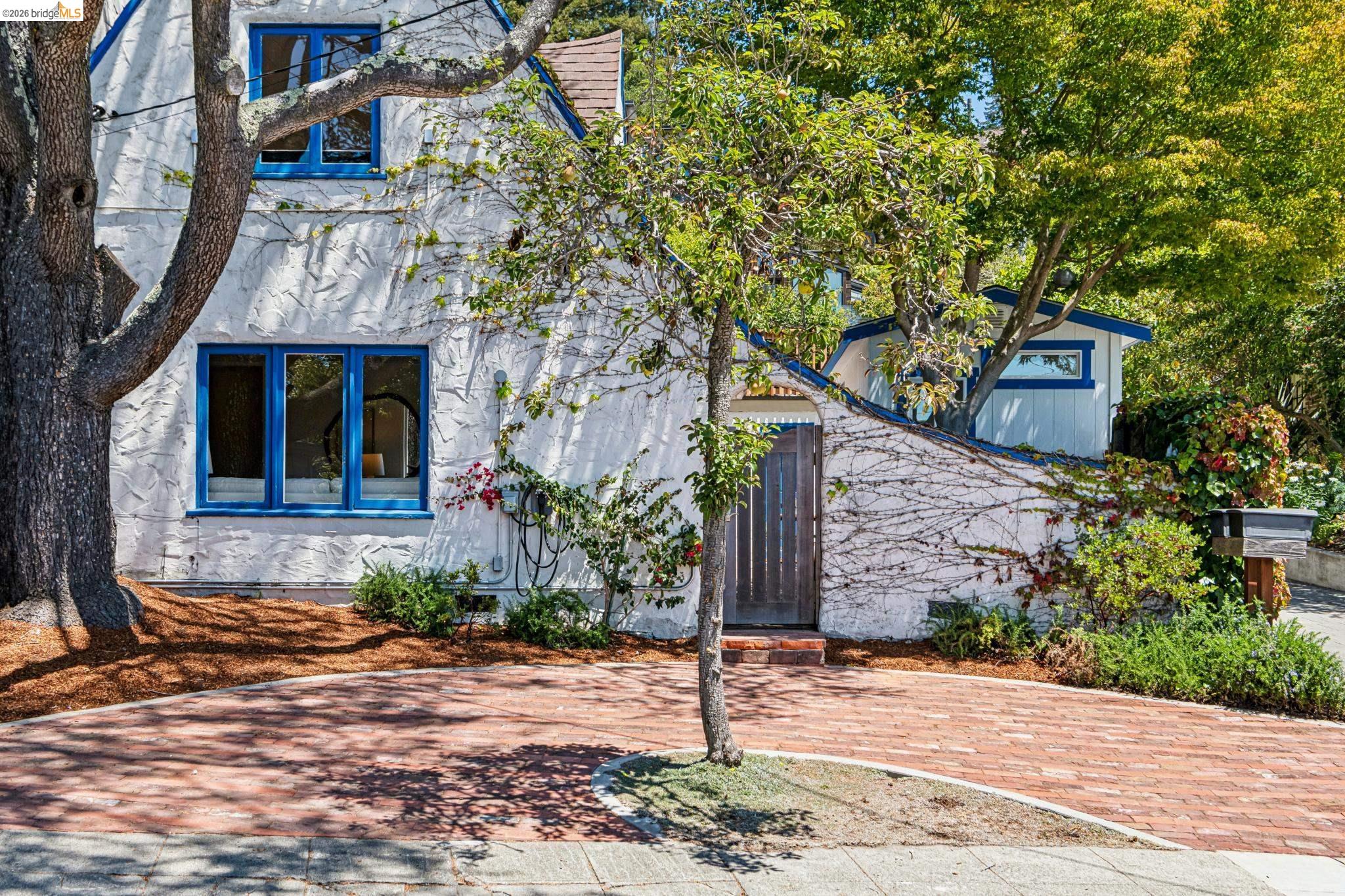 639 Cragmont Ave