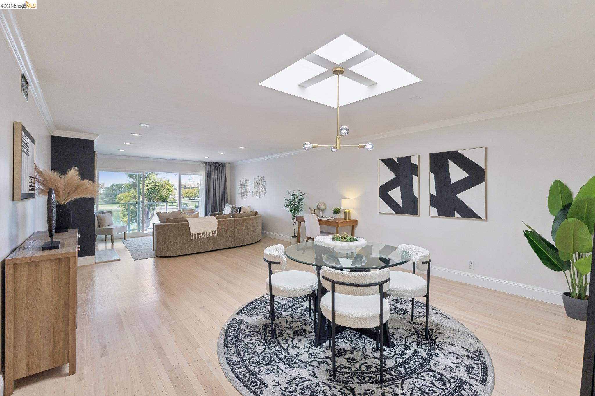 2316 Lakeshore Ave # 8