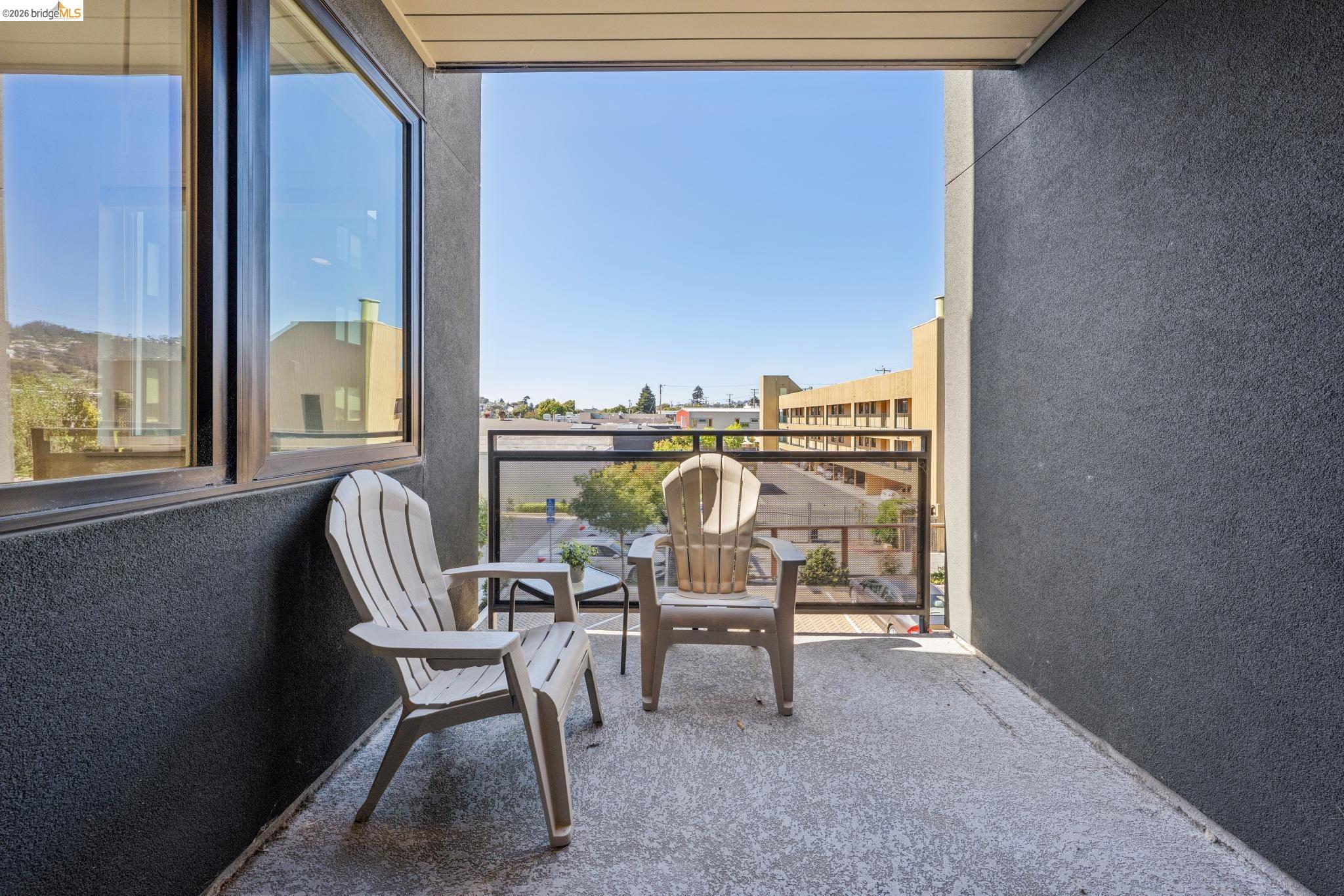 10300 San Pablo Ave # 203