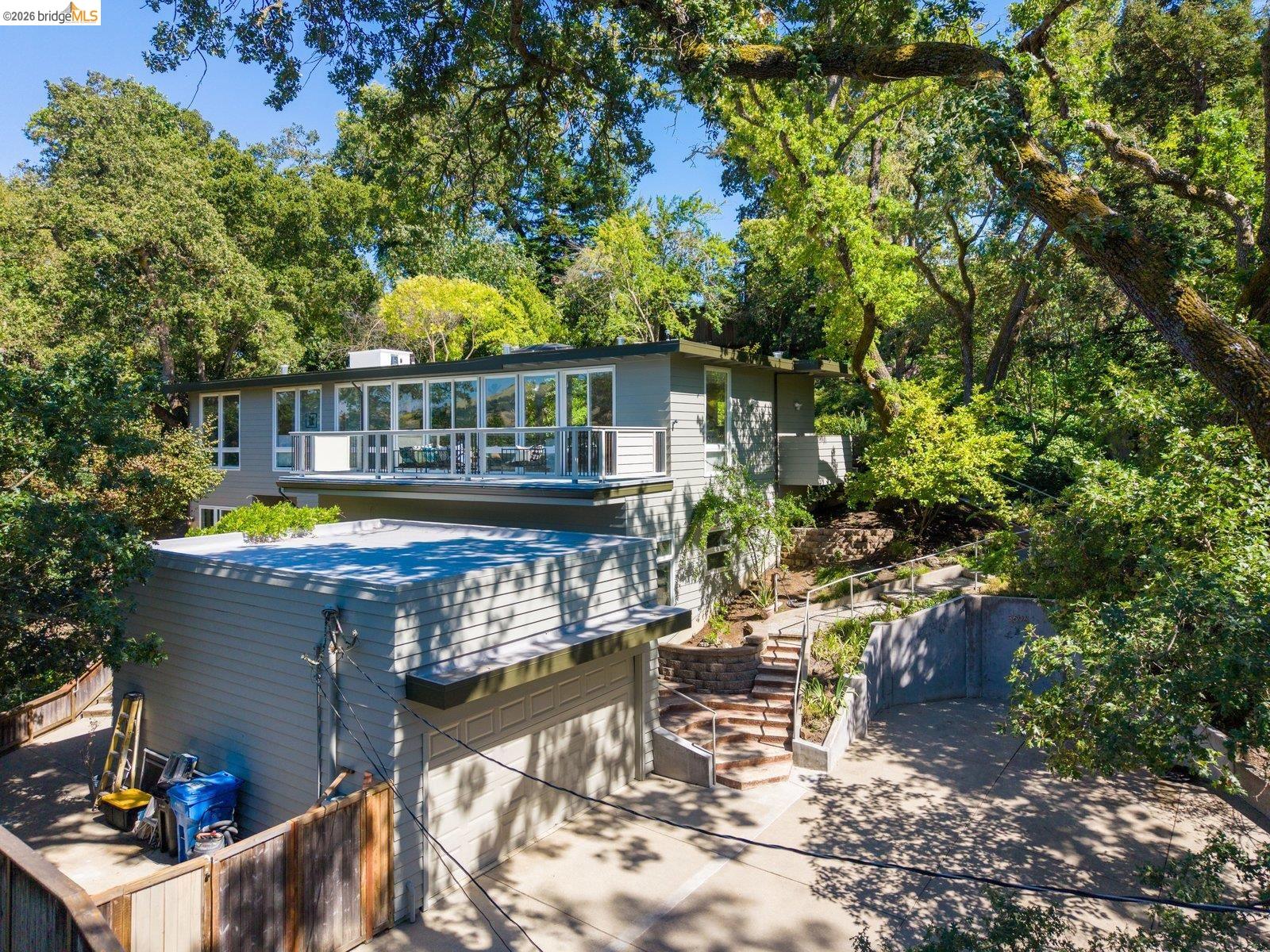3696 Boyer Cir