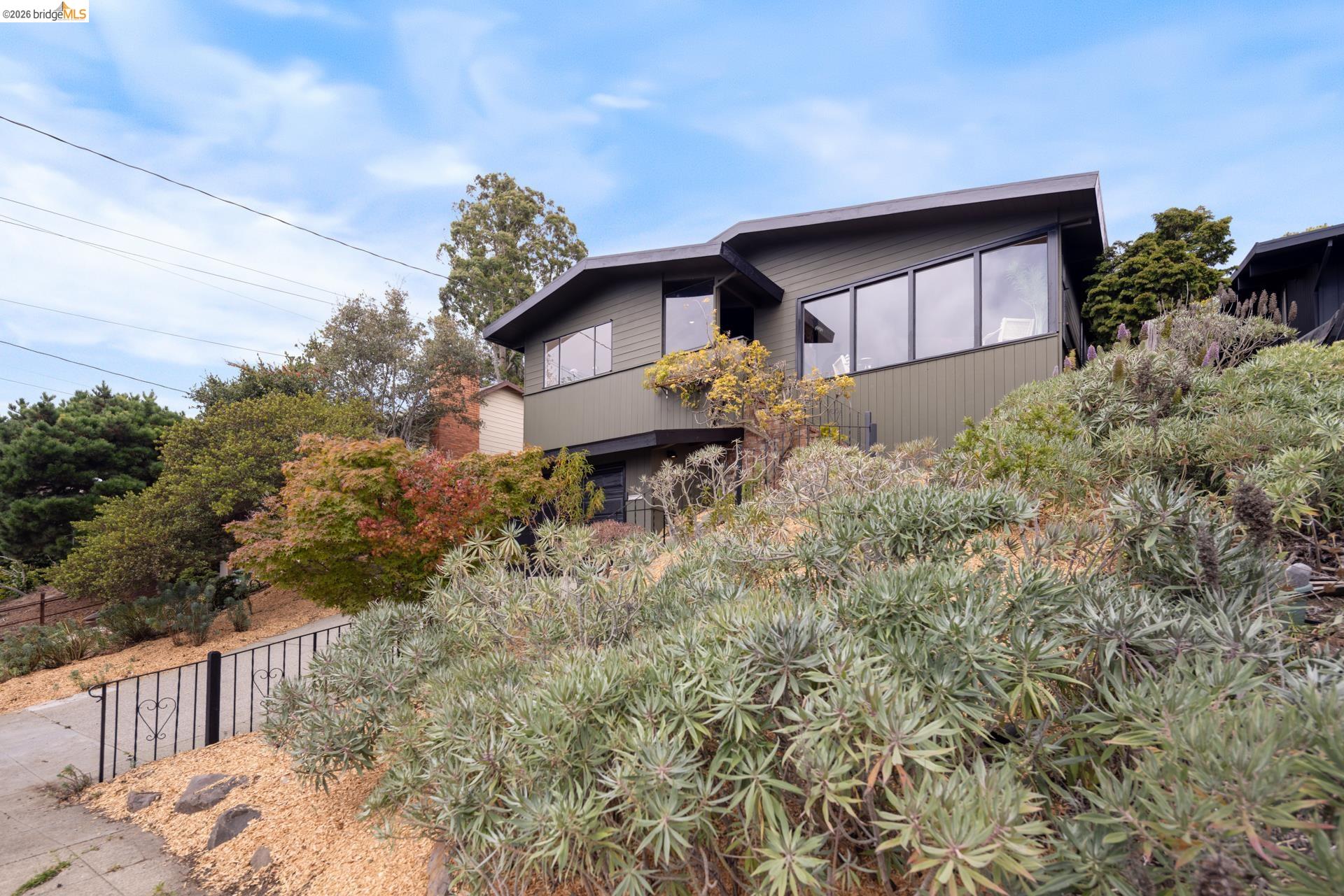663 Grizzly Peak Blvd