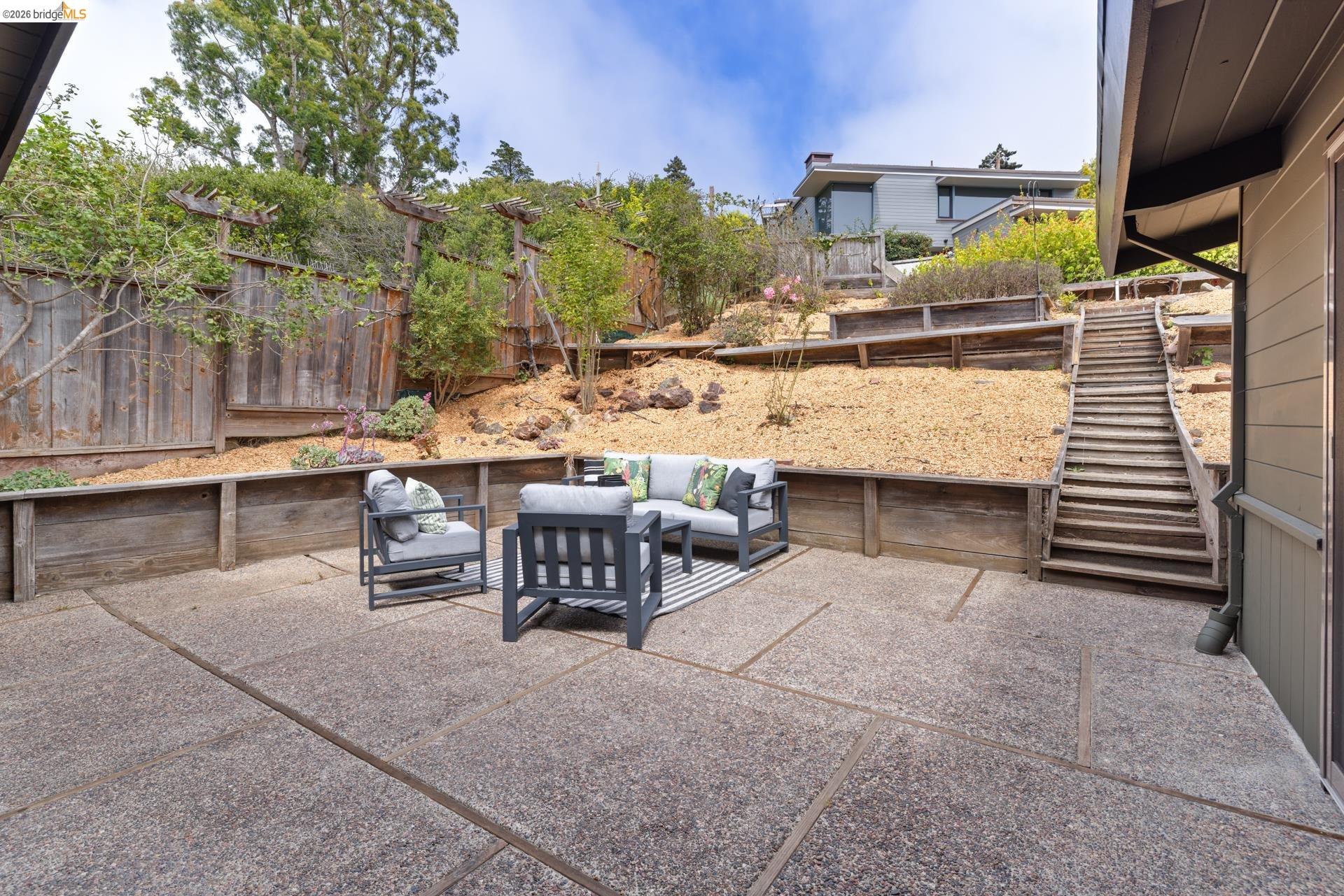 663 Grizzly Peak Blvd