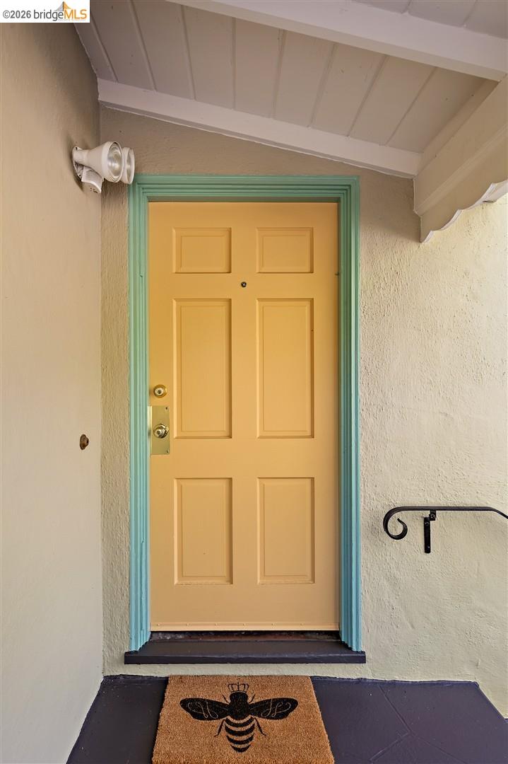 2559 Rampart