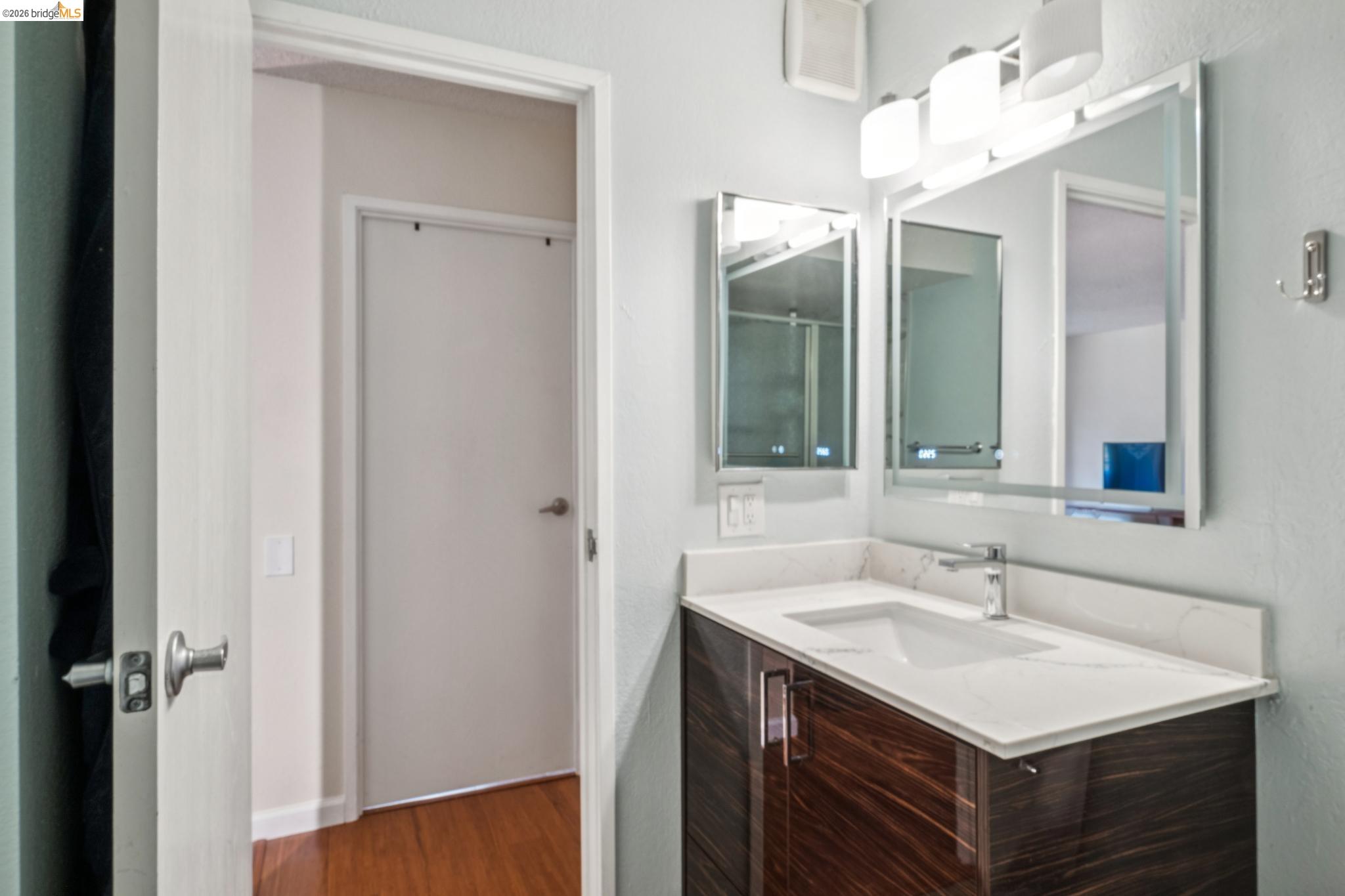 555 Pierce St # 1125