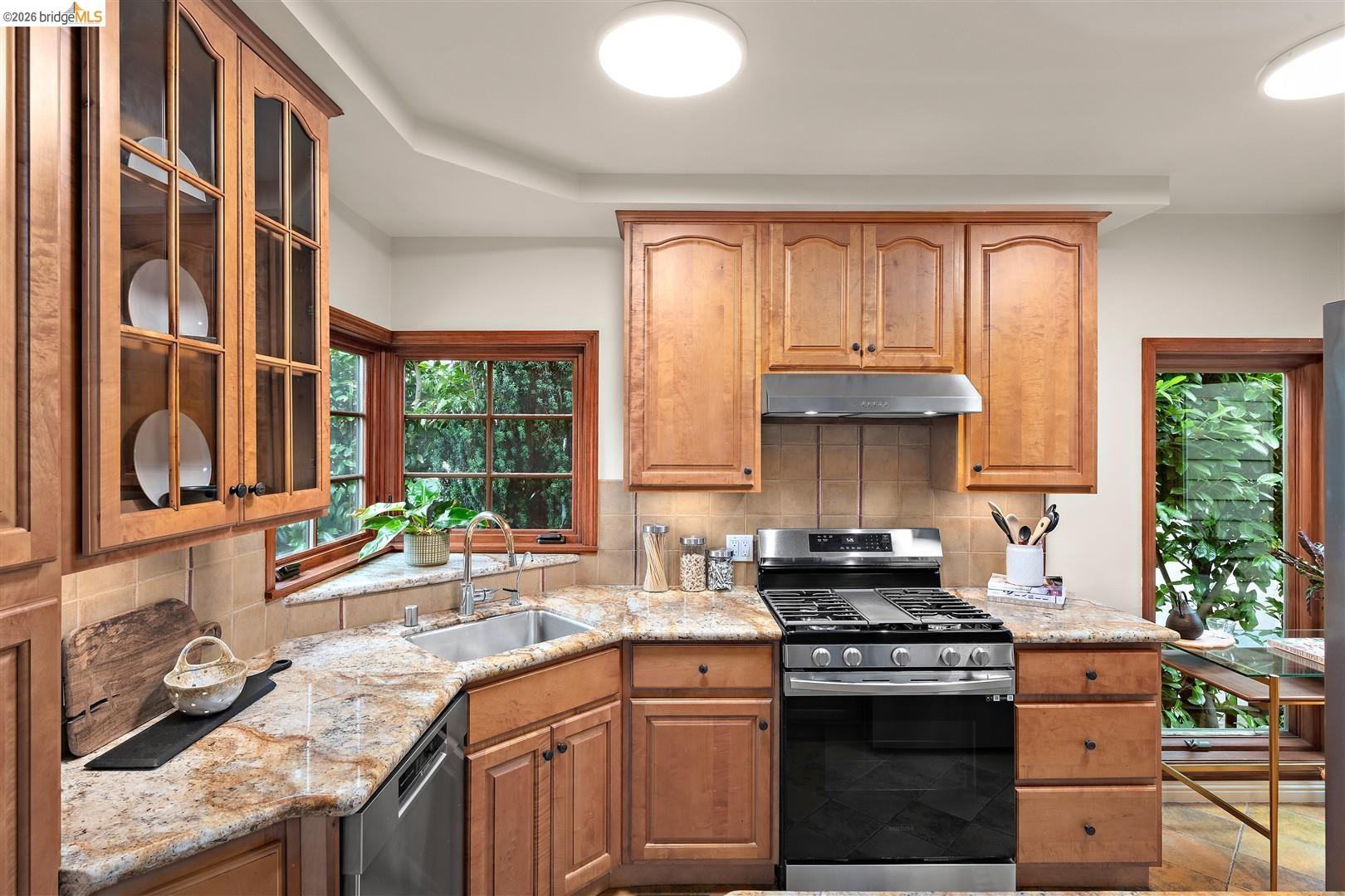 282 Grizzly Peak Blvd