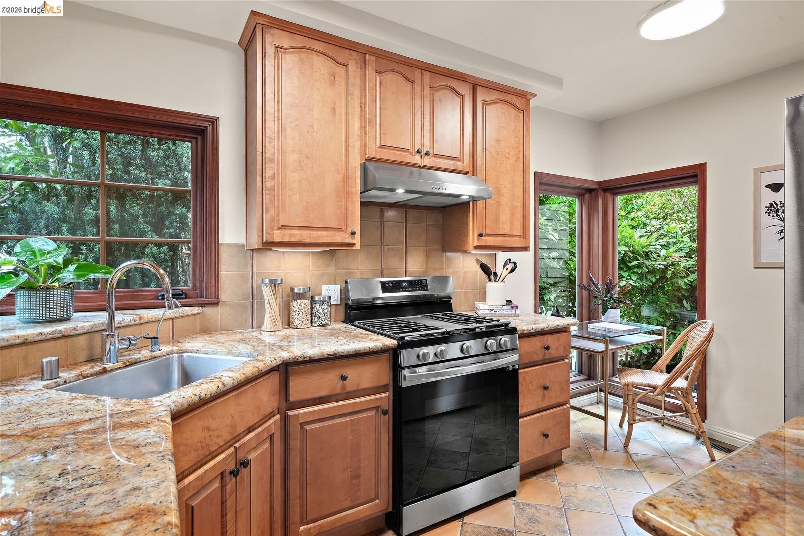 282 Grizzly Peak Blvd