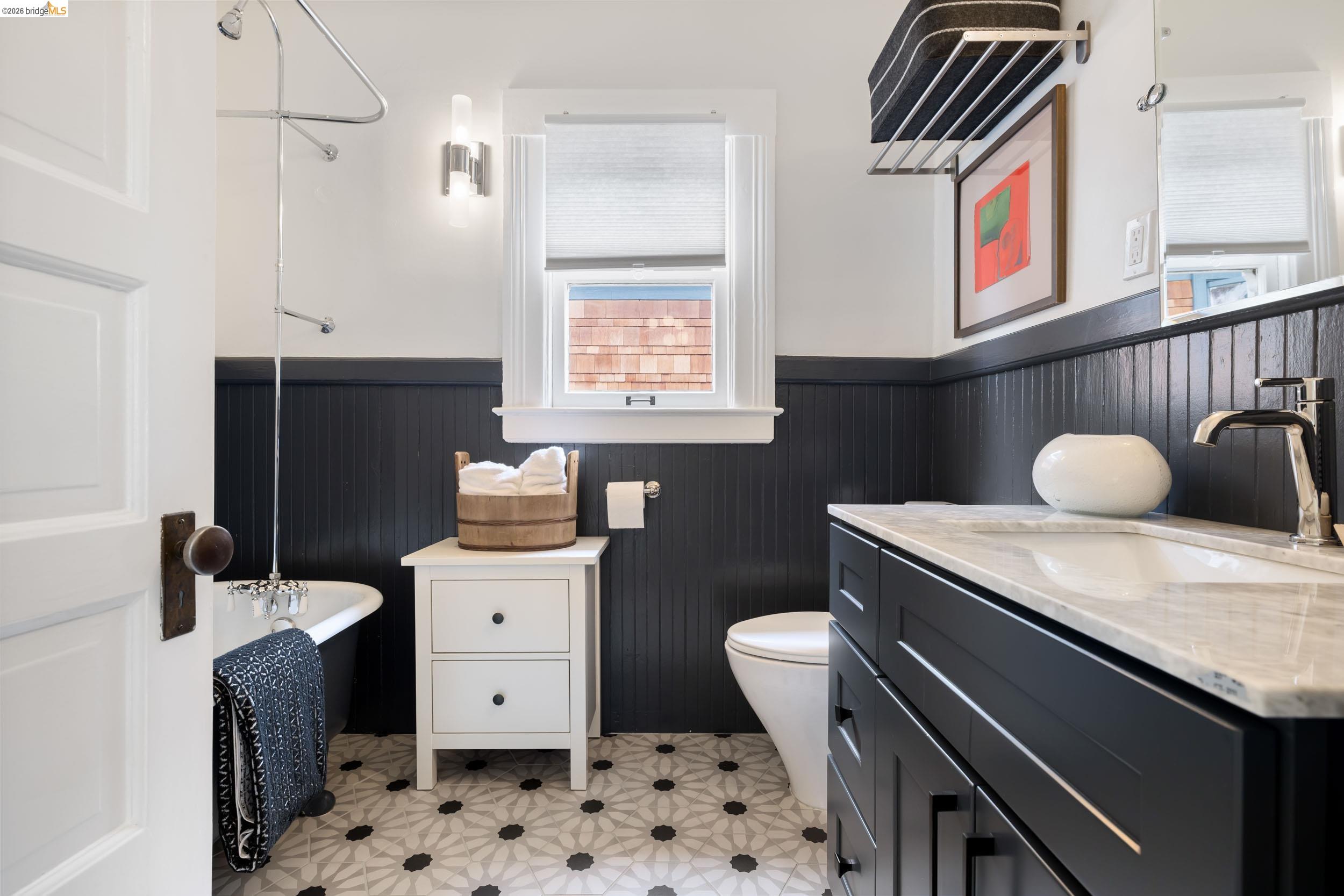 438 65Th St