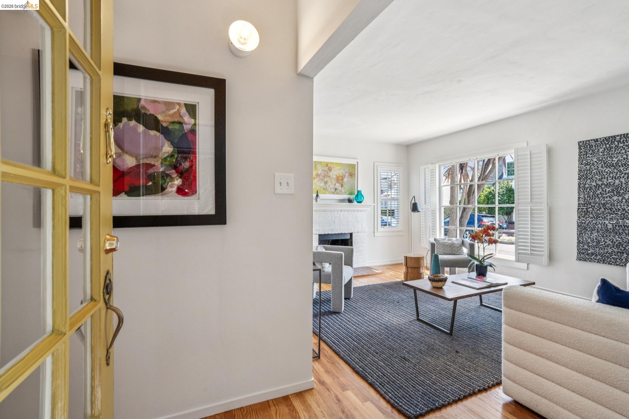 1204 Neilson St