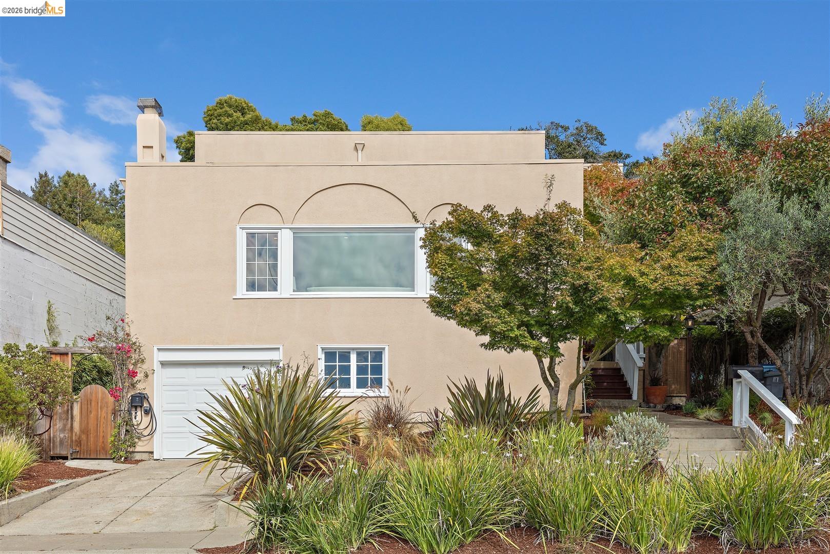 355 Arlington Ave