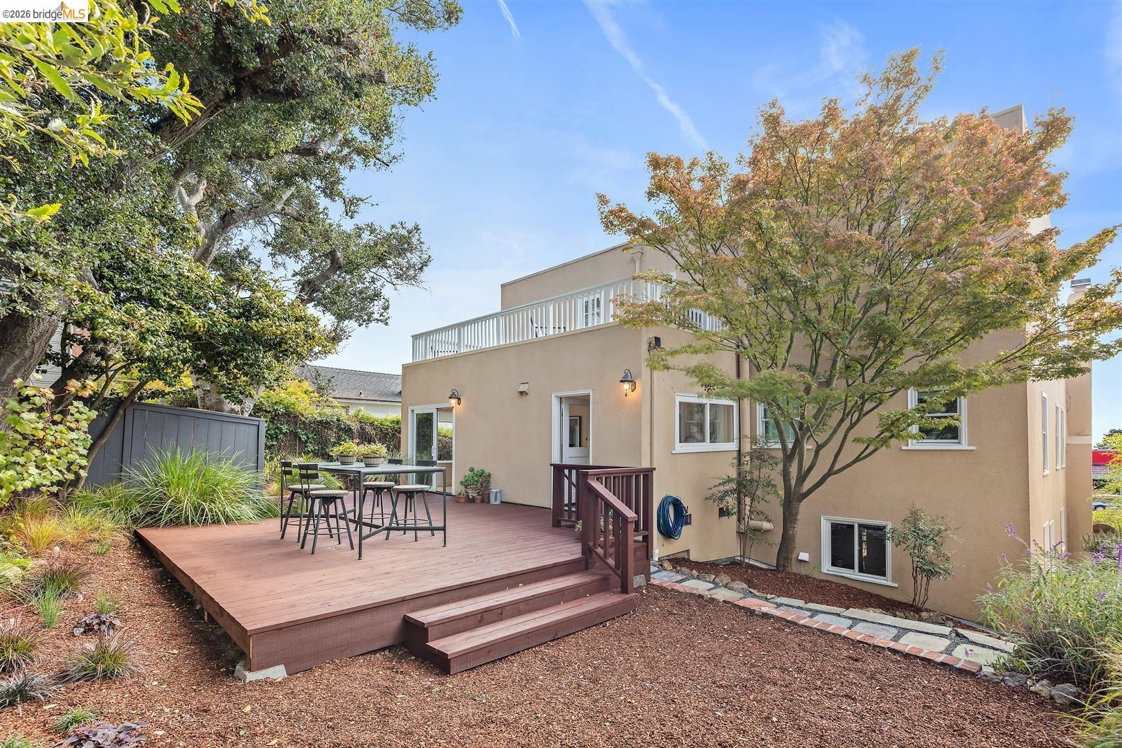 355 Arlington Ave
