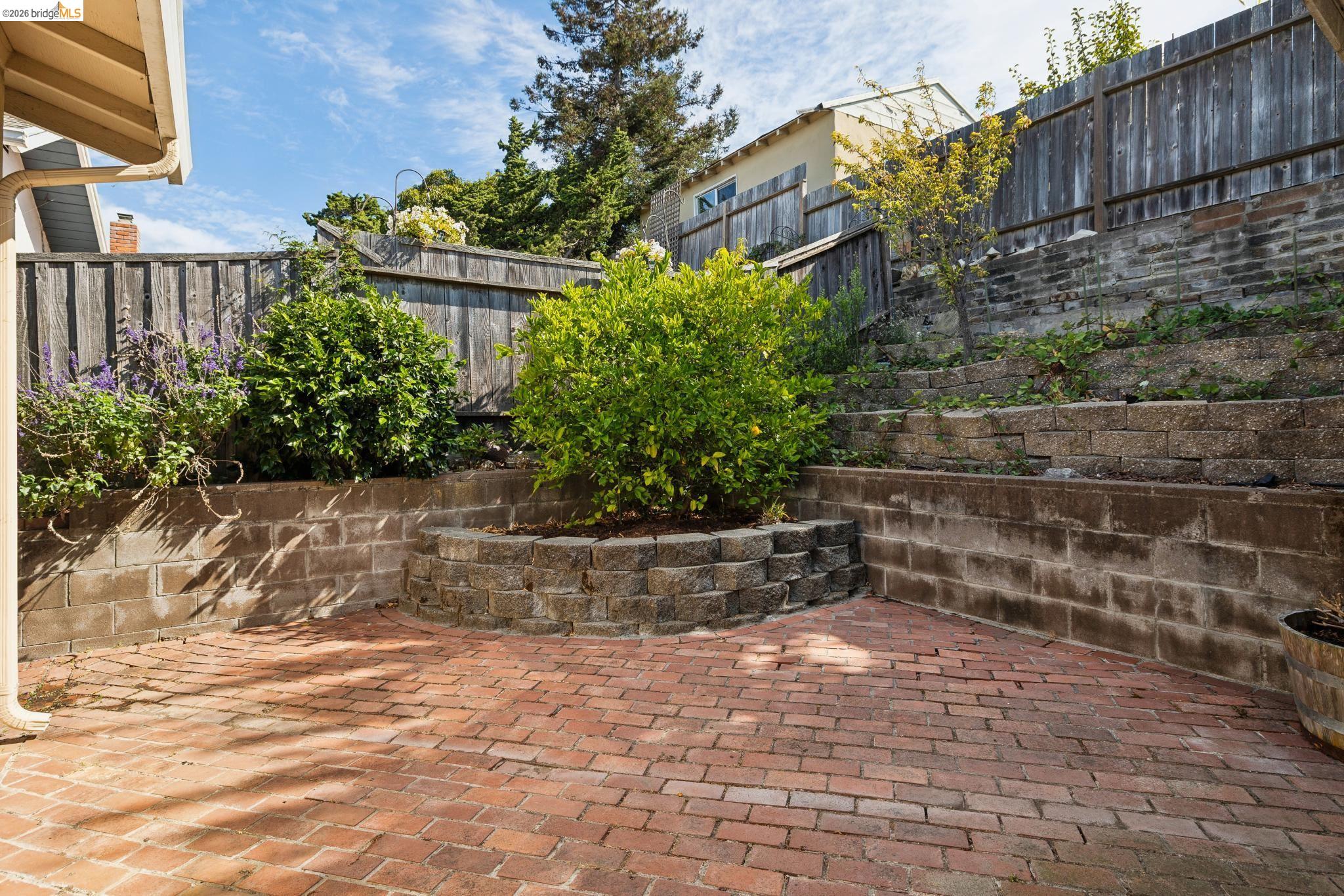 1112 Kelvin Road