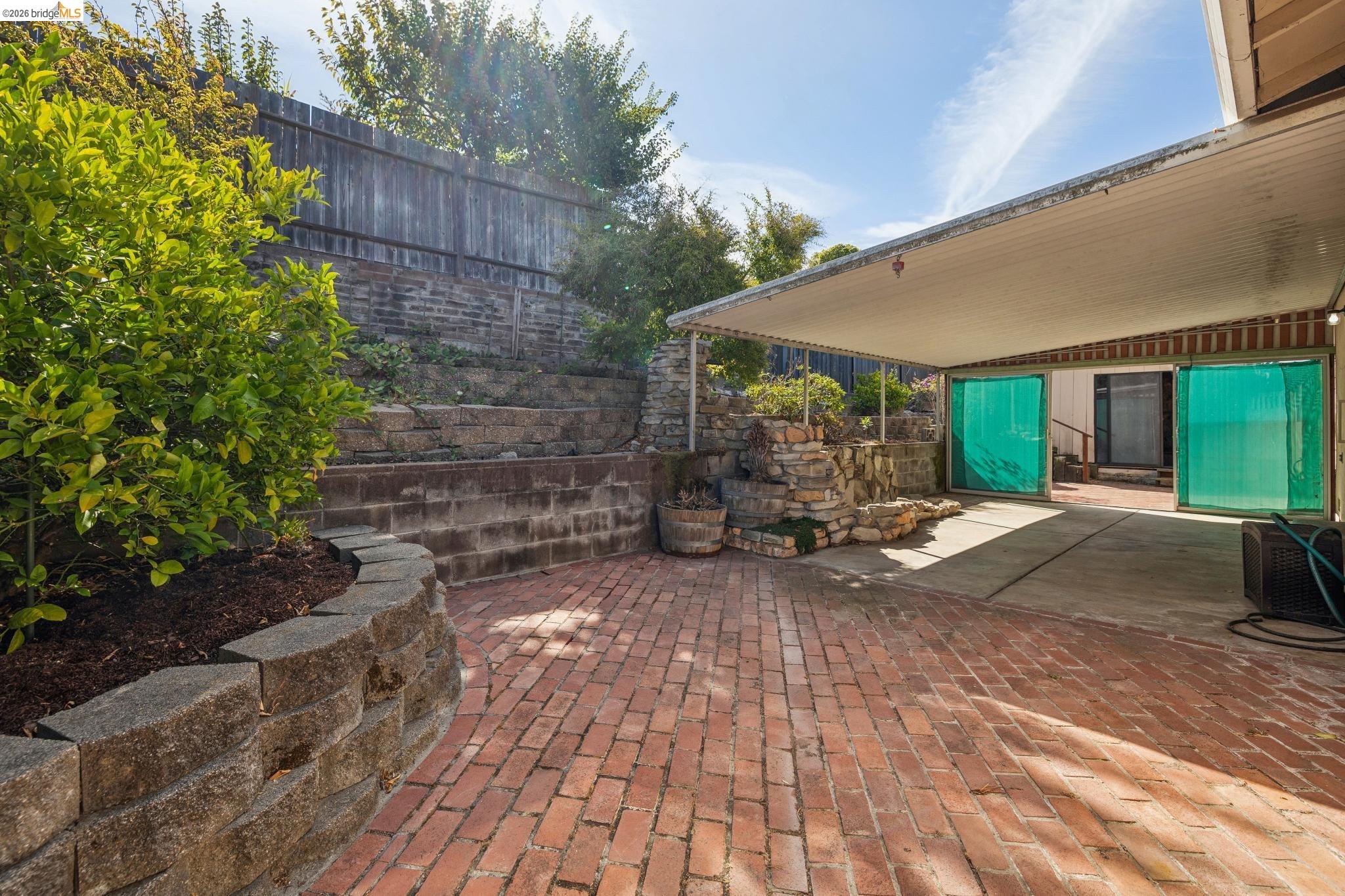1112 Kelvin Road