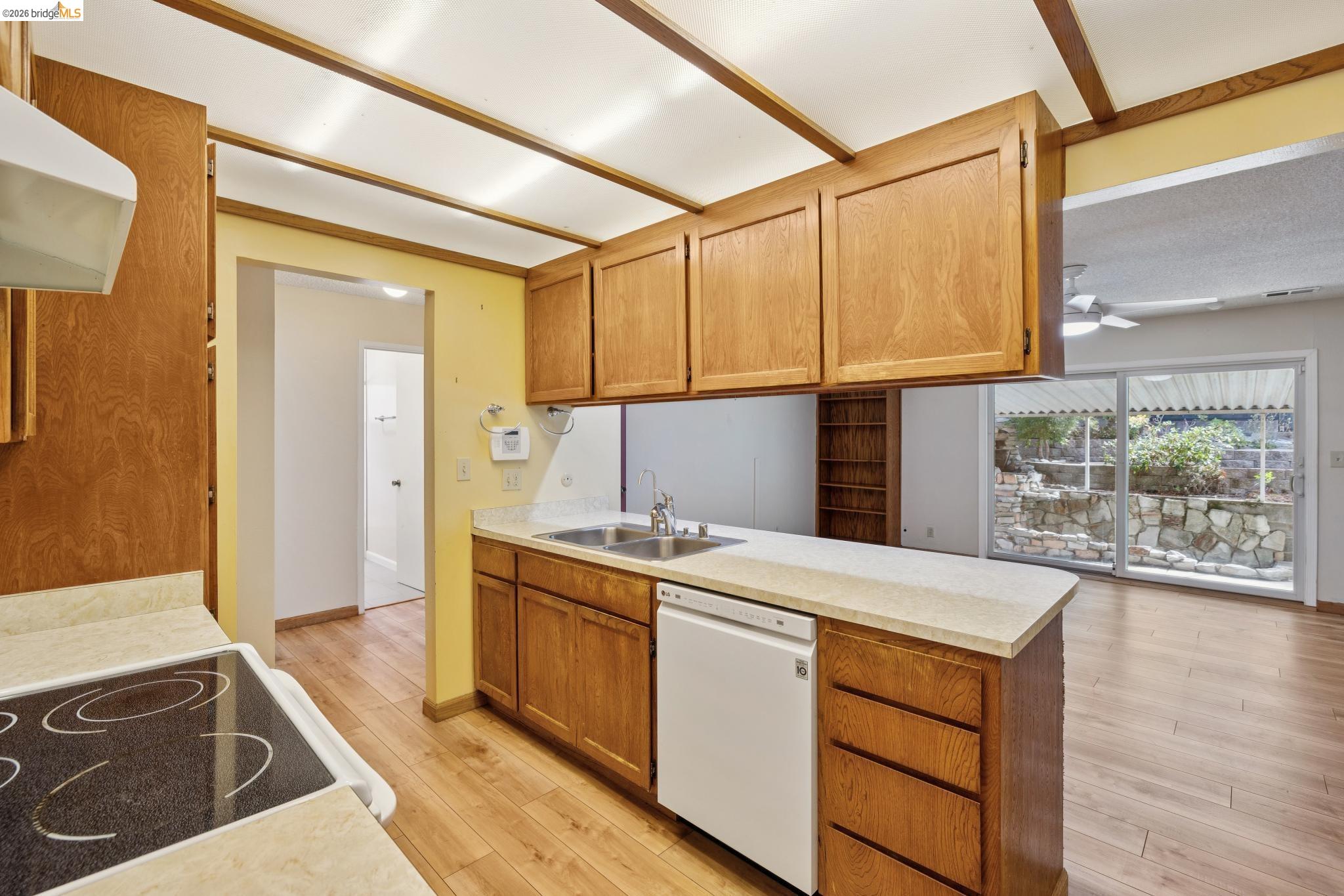 1112 Kelvin Road
