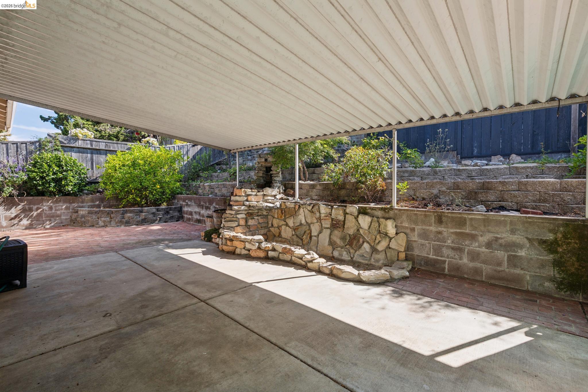 1112 Kelvin Road