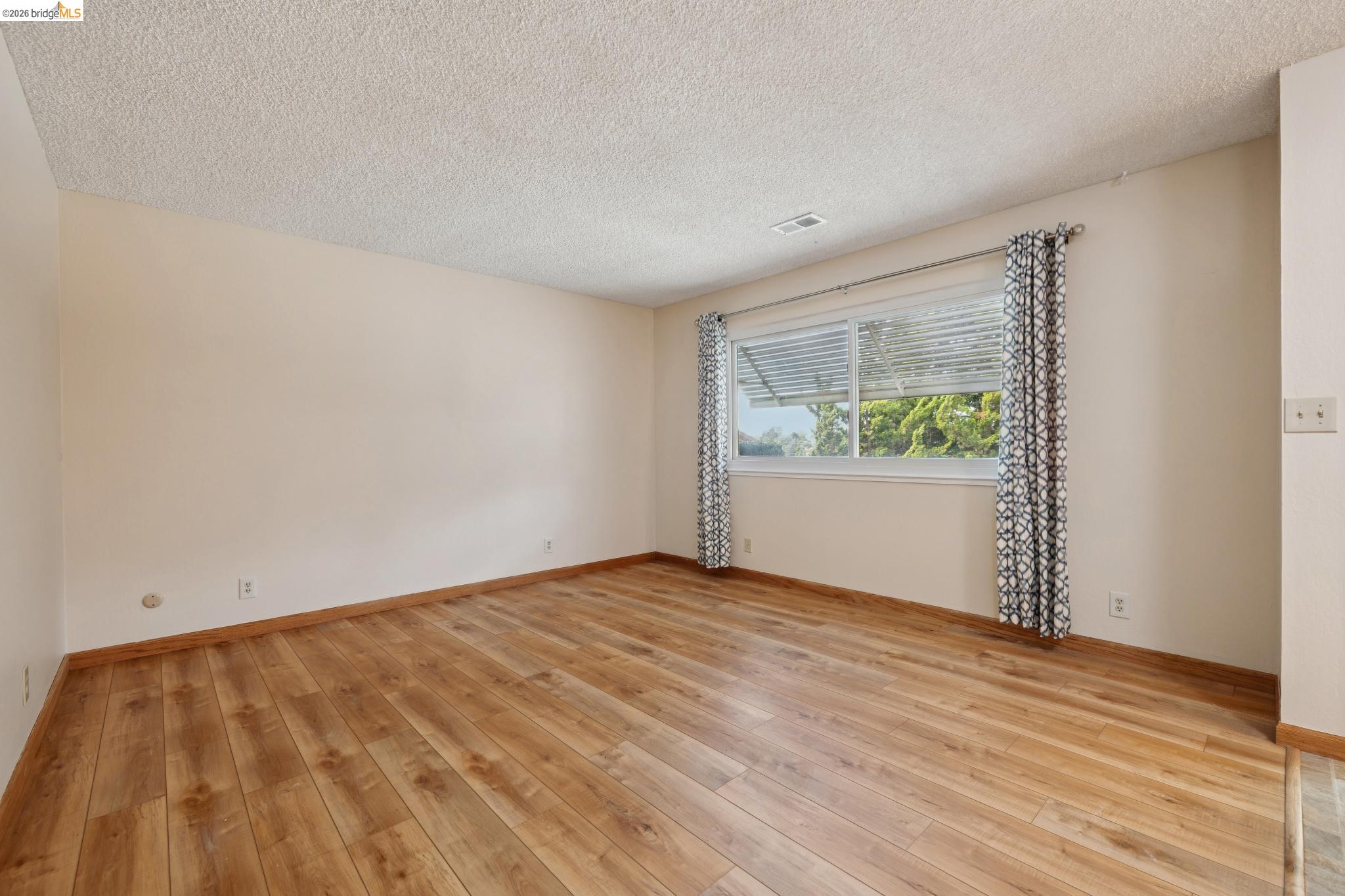 1112 Kelvin Road