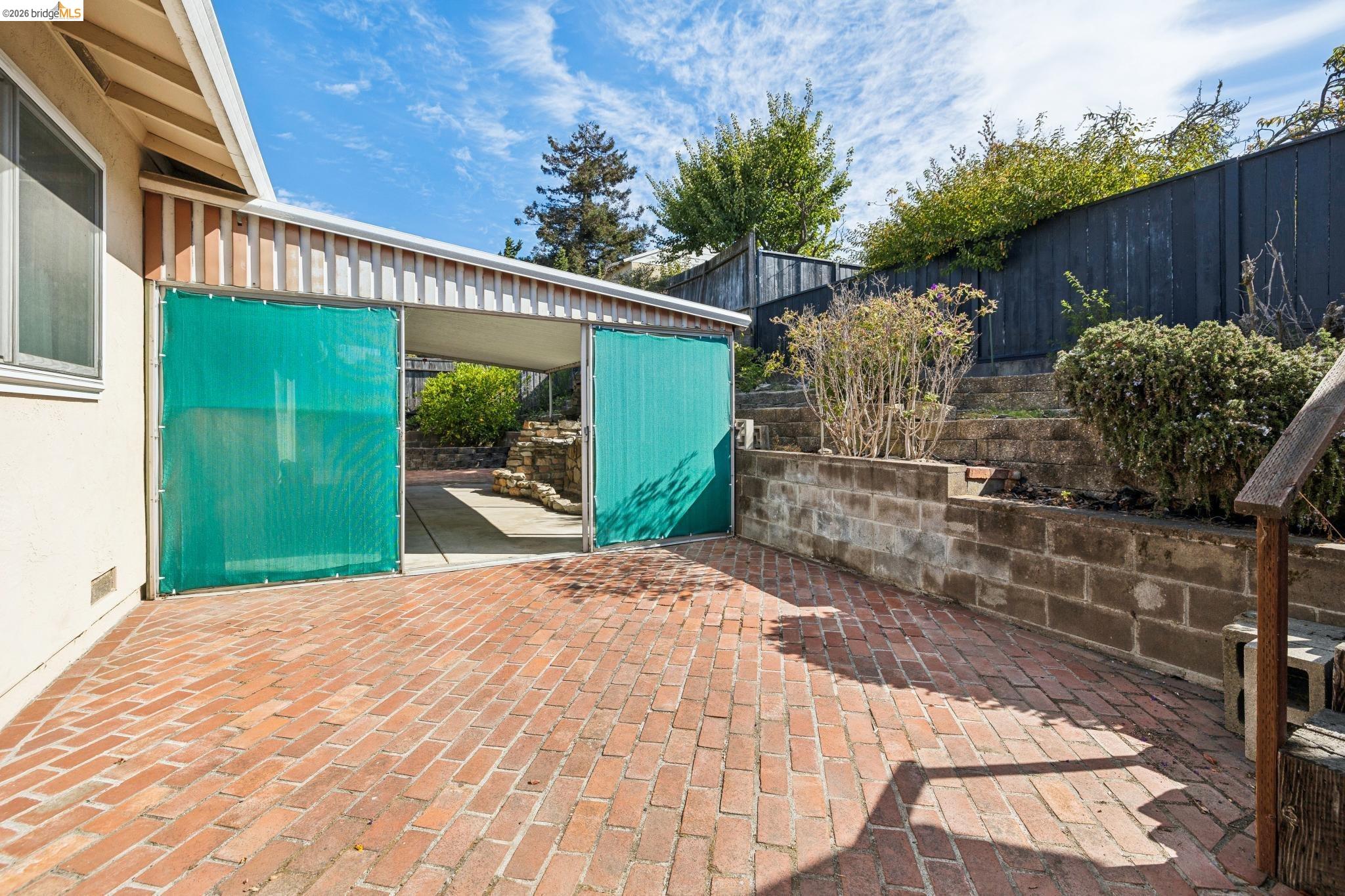 1112 Kelvin Road
