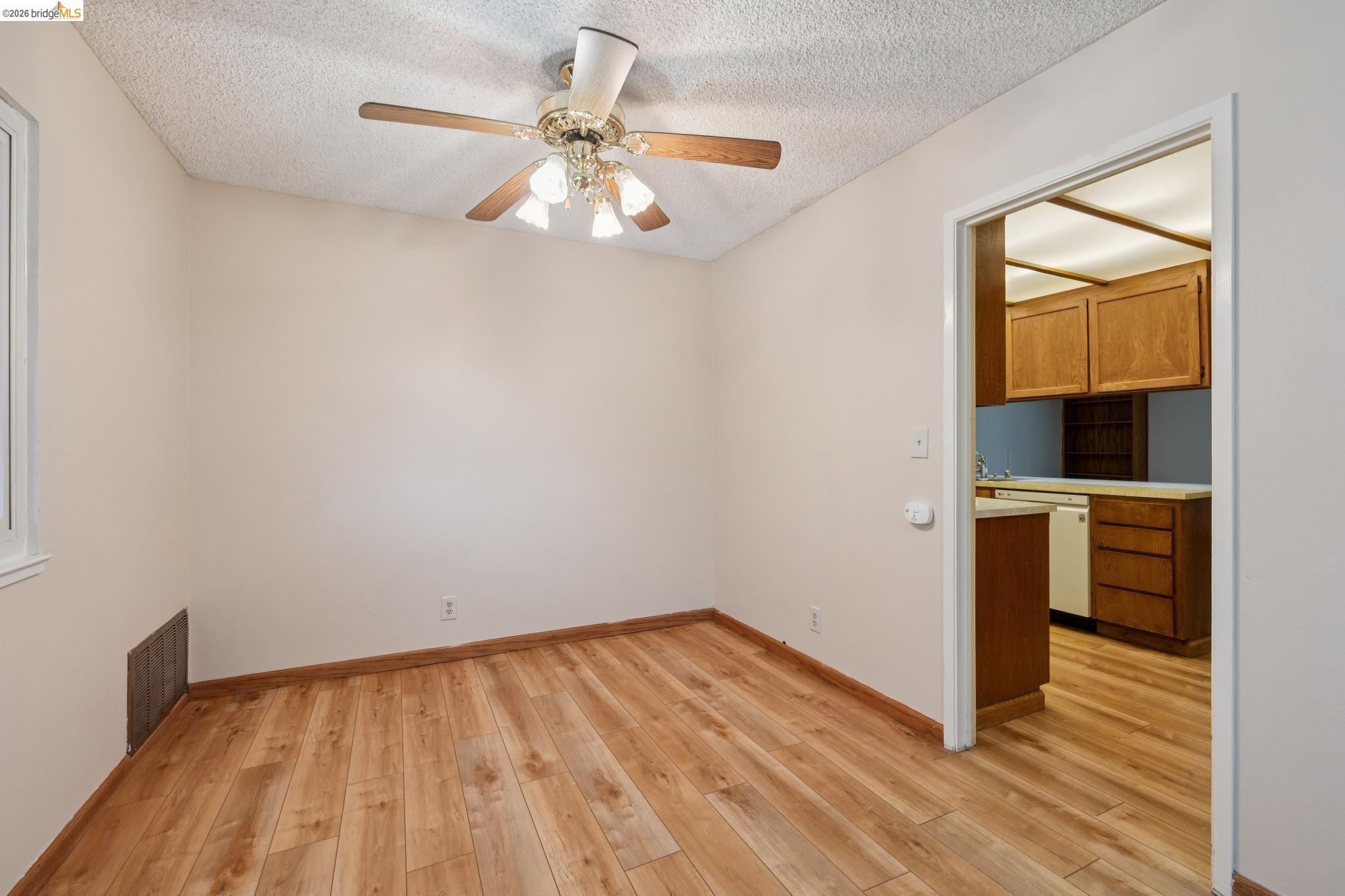 1112 Kelvin Road