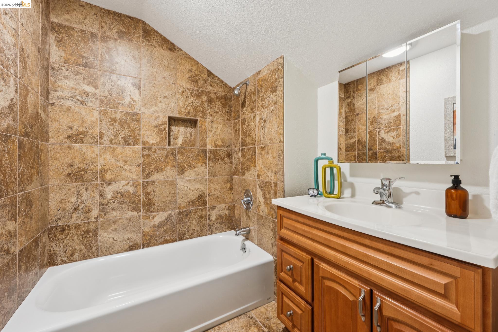 2151 Pleasant Hill Rd