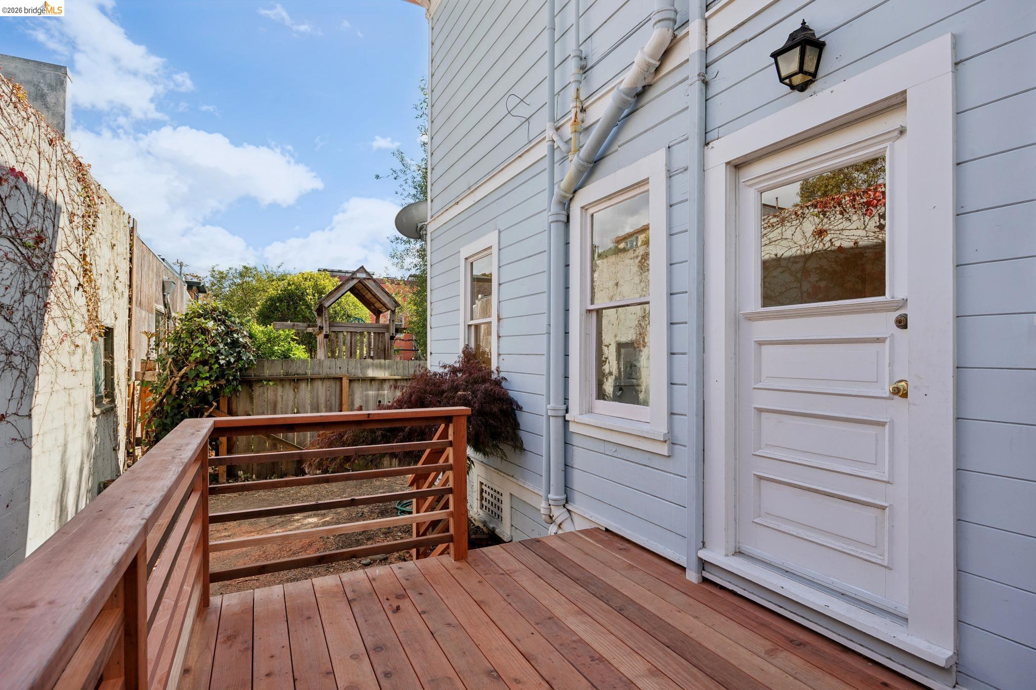 1711-A, Milvia St