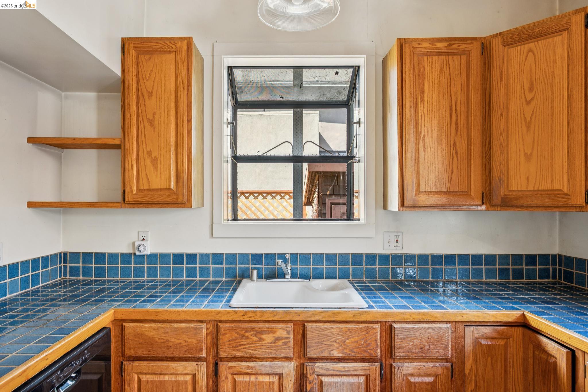 1711-A, Milvia St