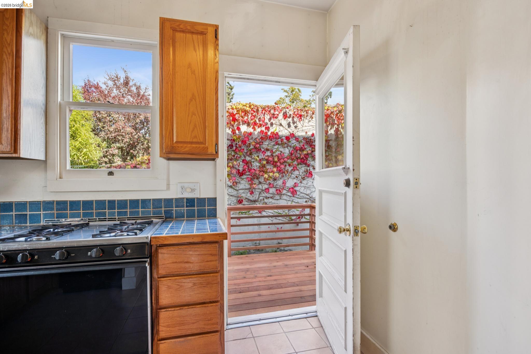 1711-A, Milvia St