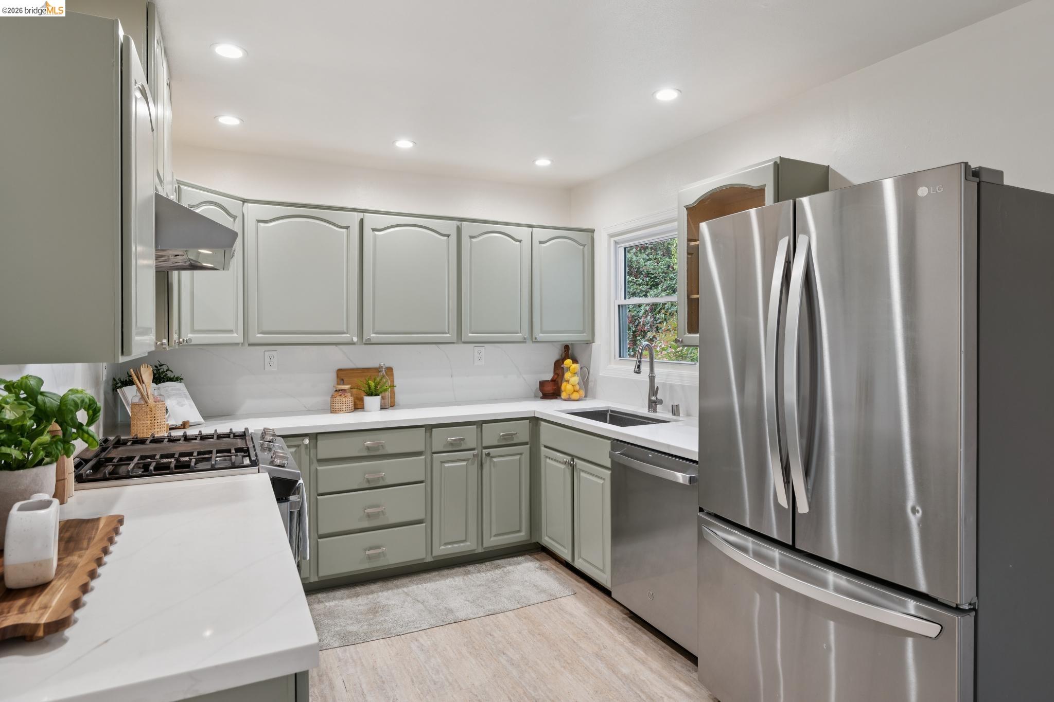 3323 Pinole Valley Rd