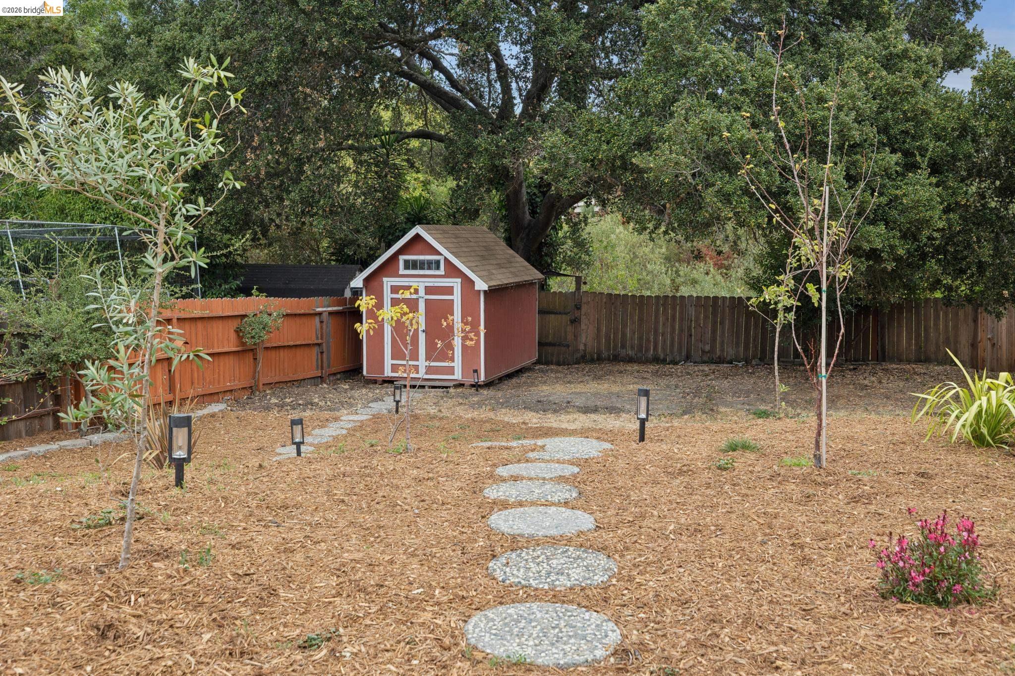 3323 Pinole Valley Rd