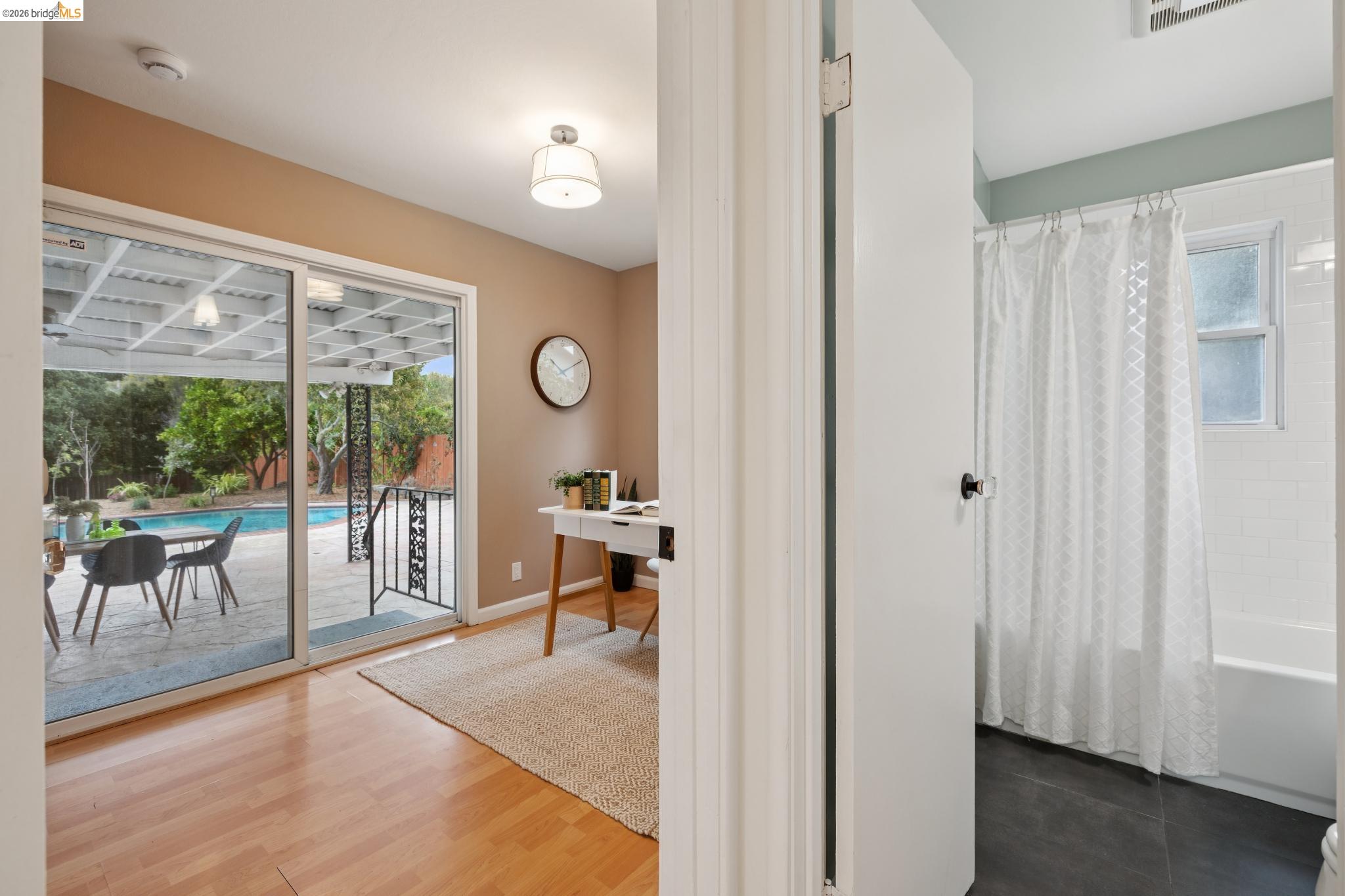 3323 Pinole Valley Rd