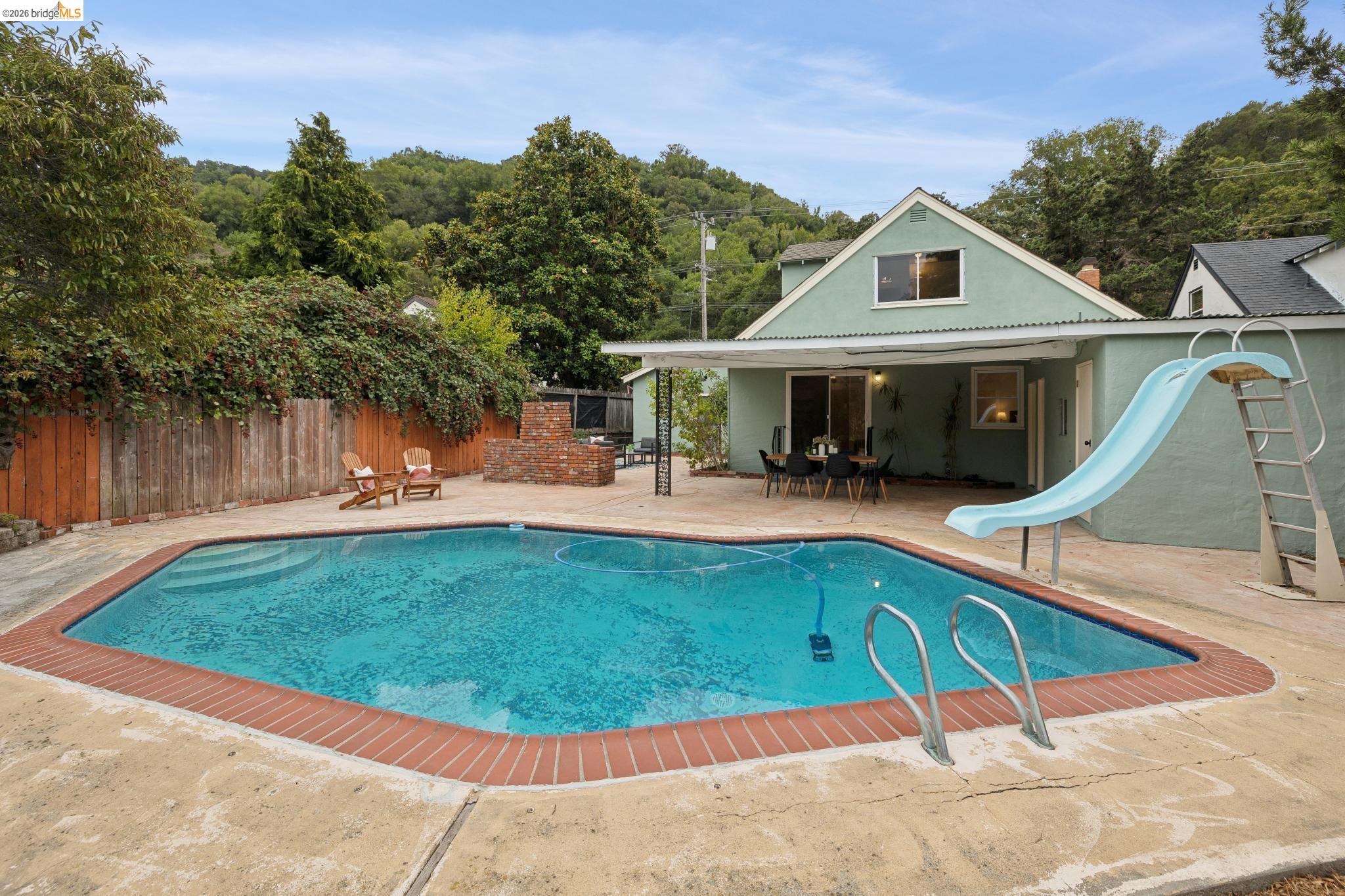 3323 Pinole Valley Rd