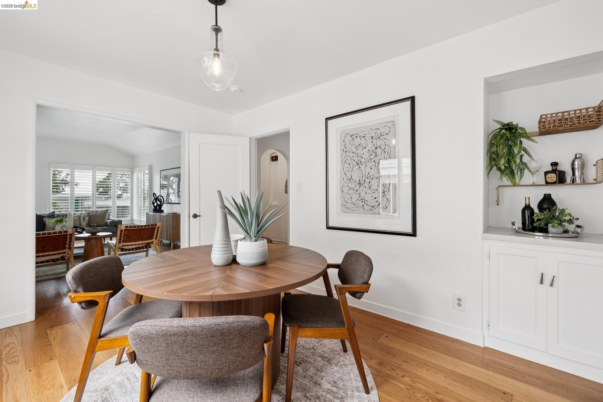 3530 Victor Ave