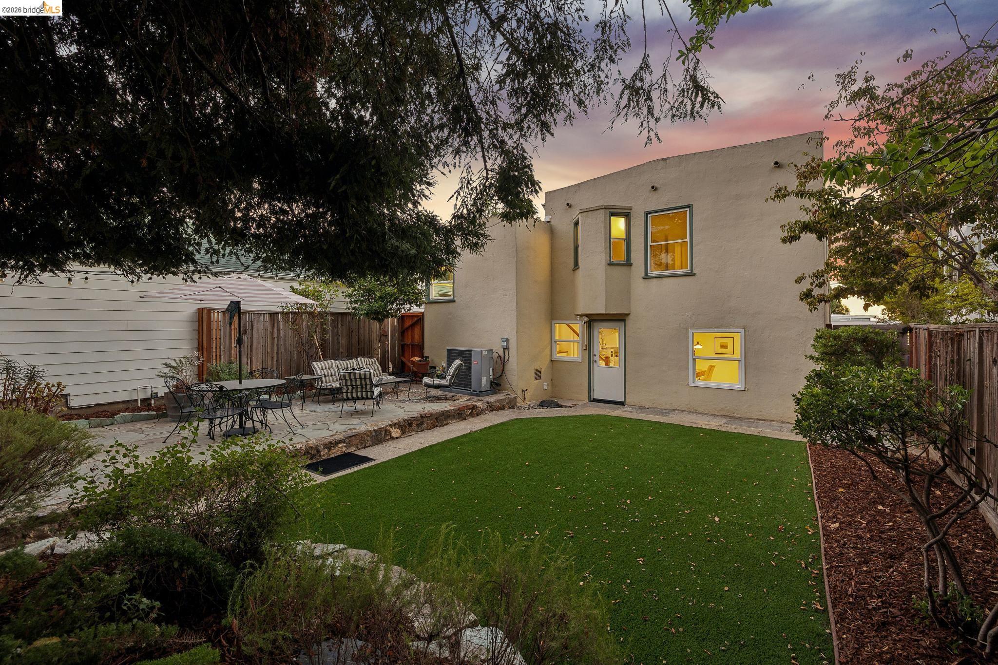 3530 Victor Ave