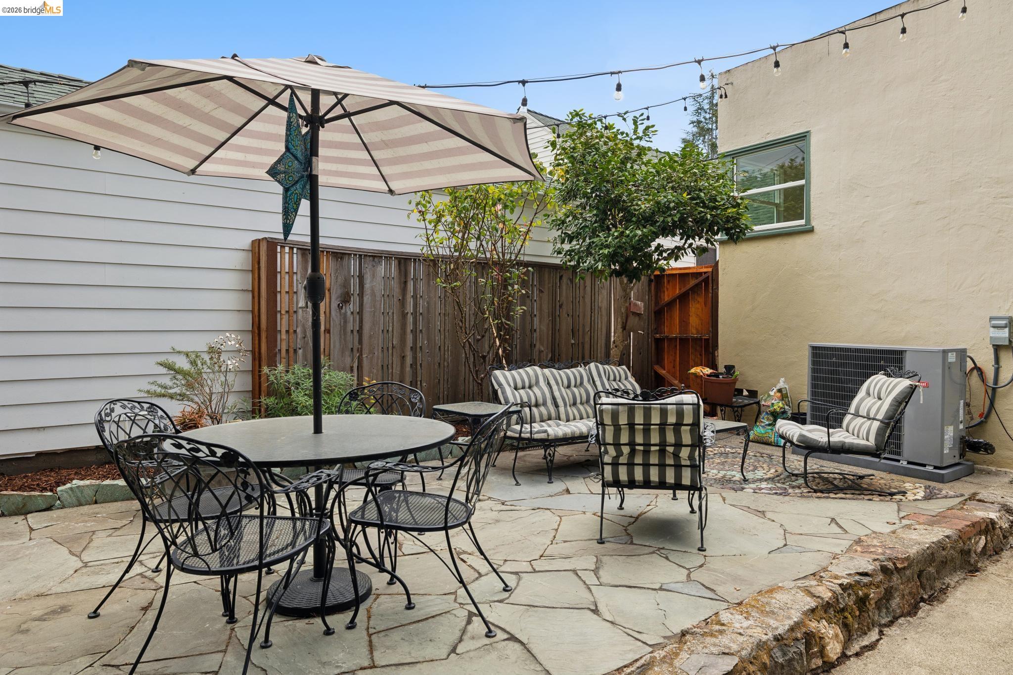 3530 Victor Ave
