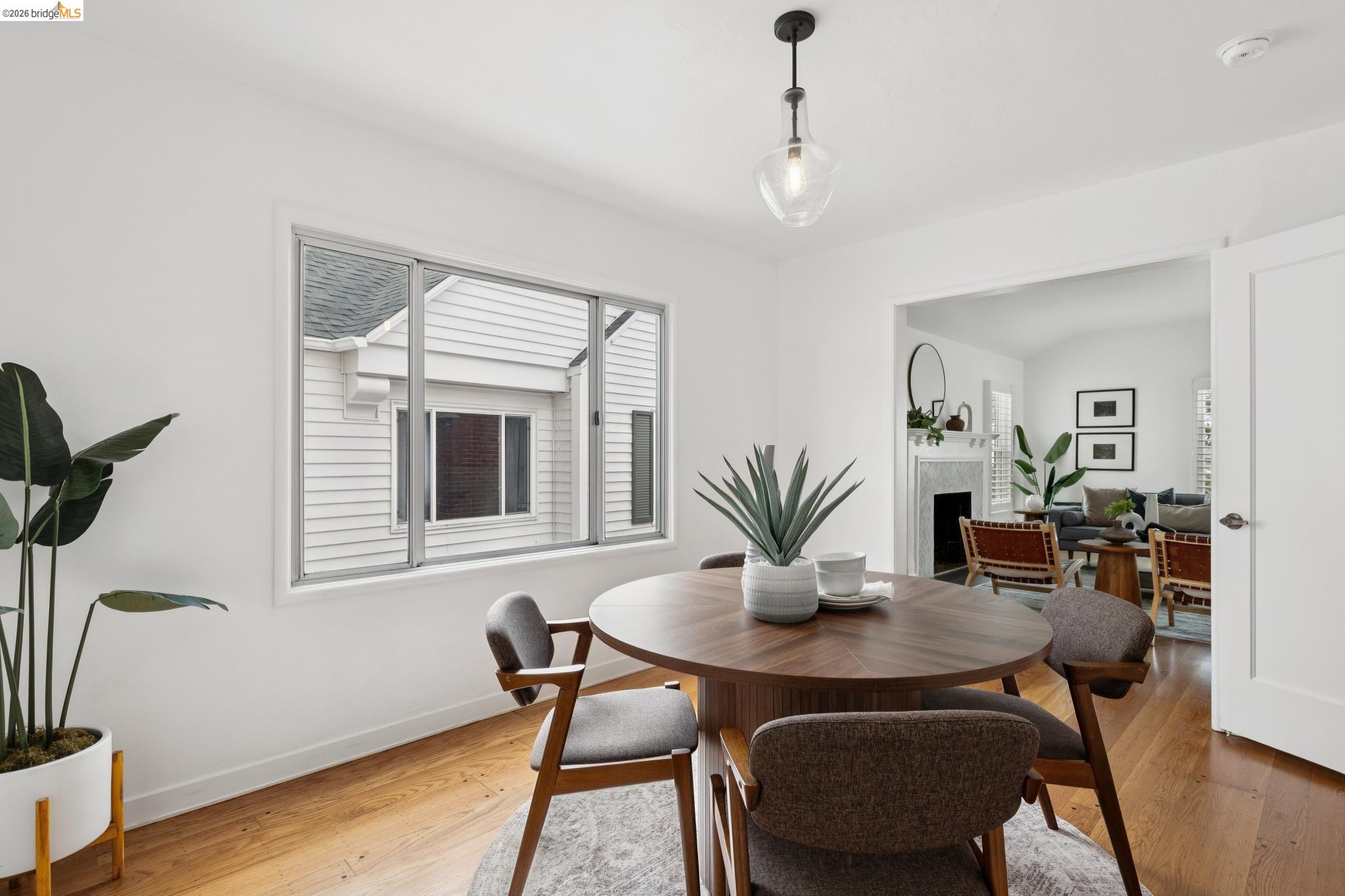 3530 Victor Ave